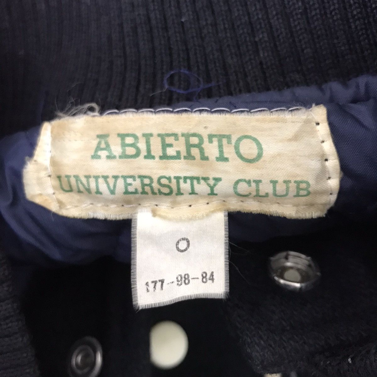 Vintage ABIERTO UNIVERSITY CLUB B.R.B.C American Football Leather Size US L / EU 52-54 / 3 - 8 Thumbnail