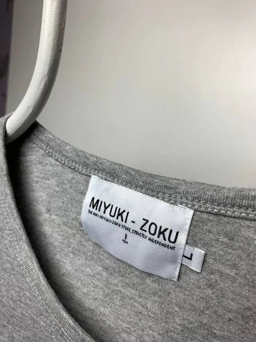 Mki Miyuki Zoku Mki miyuki zoku long sleeve size L grey color logo Size US L / EU 52-54 / 3 - 3 Thumbnail