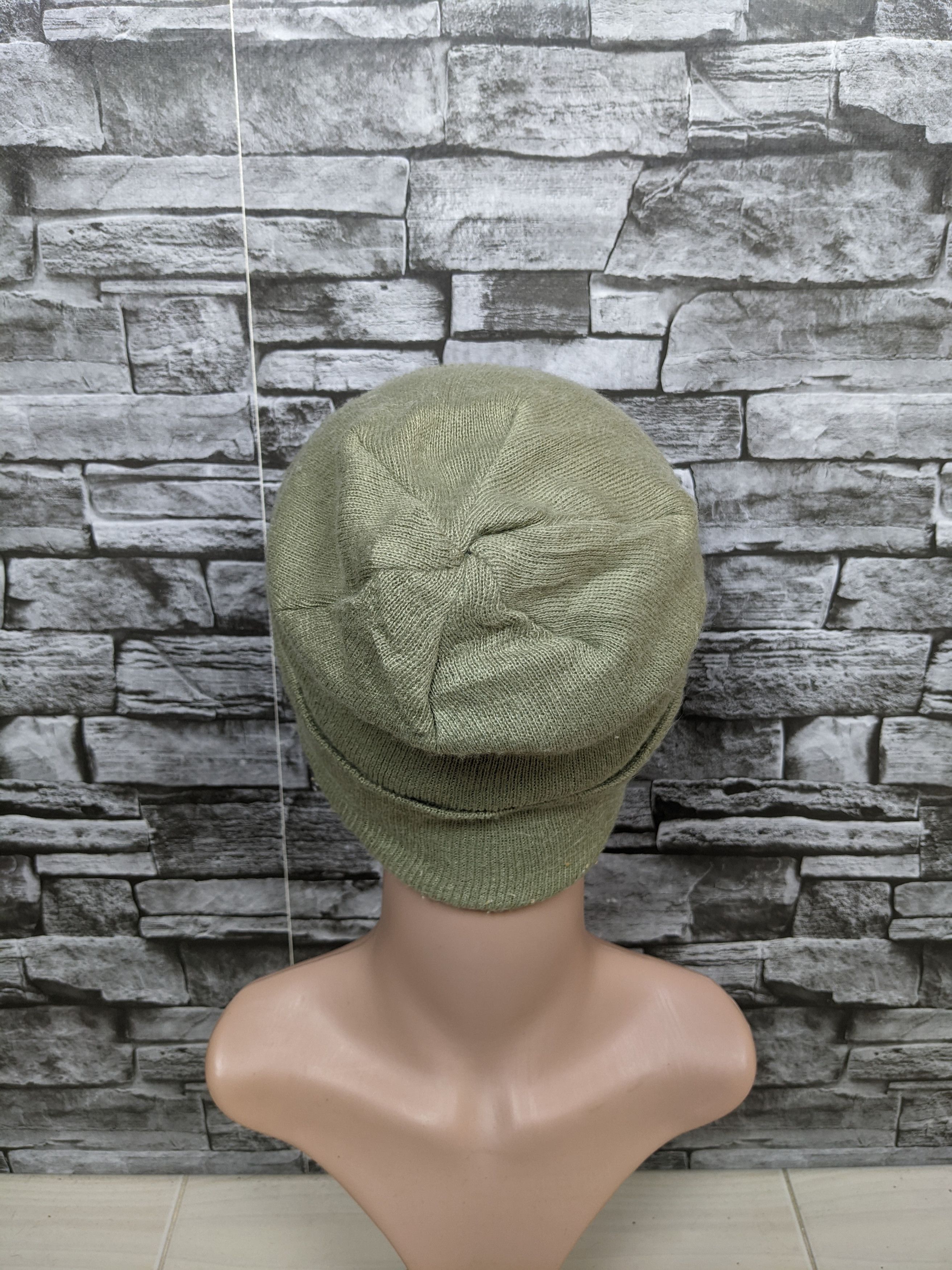 Adidas Vintage Adidas Plain Beanie Hat Cap Snowcap Size ONE SIZE - 2 Thumbnail
