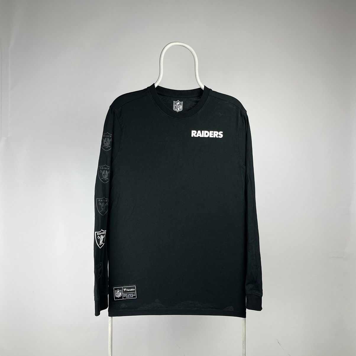 NFL NFL Raiders long sleeve size Medium American Size US M / EU 48-50 / 2 - 1 Thumbnail