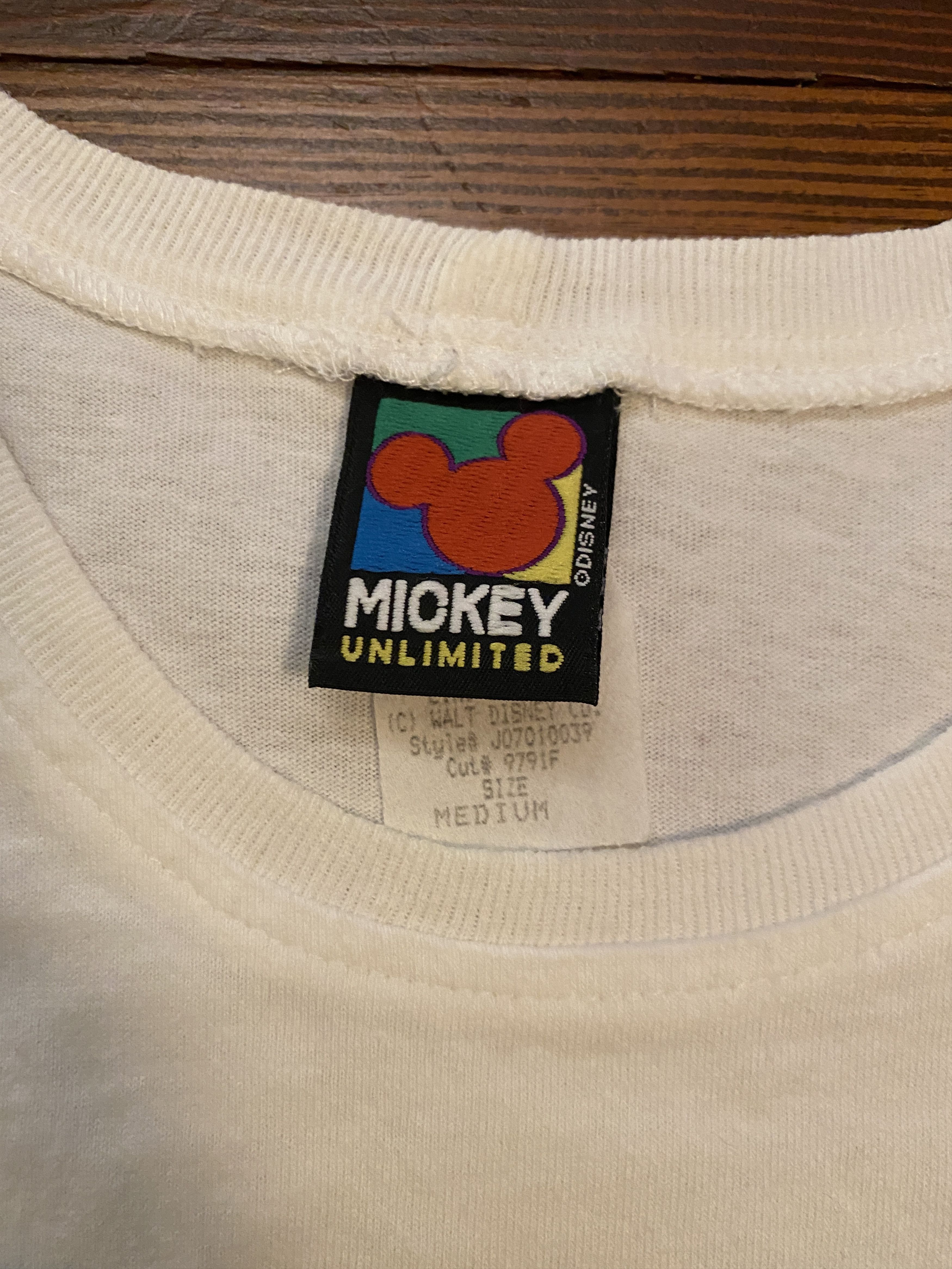Disney × Mickey Mouse × Vintage Vintage 90's Mickey & Minnie Big Image Disney Tank Size US XS / EU 42 / 0 - 3 Thumbnail