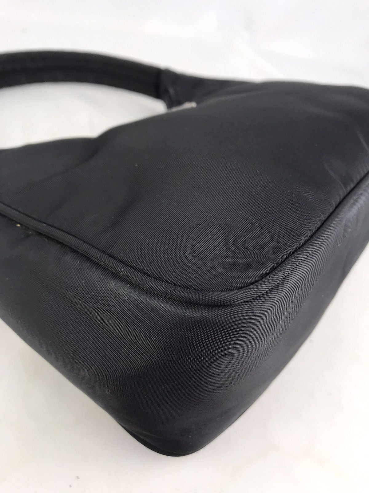 Prada 🔥Hot 🔥Authentic Vintage Prada Nylon Hobo Black Size ONE SIZE - 11 Thumbnail