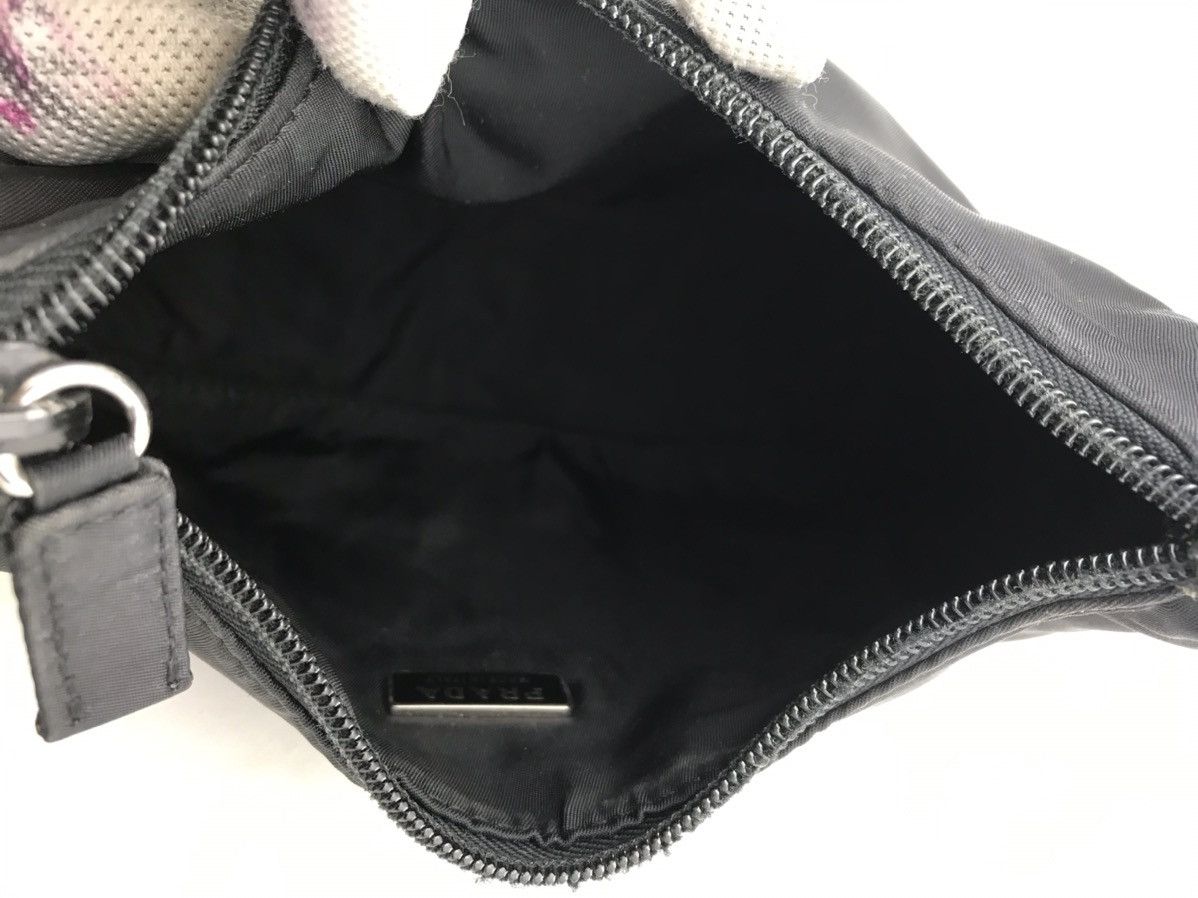 Prada 🔥Hot 🔥Authentic Vintage Prada Nylon Hobo Black Size ONE SIZE - 14 Thumbnail