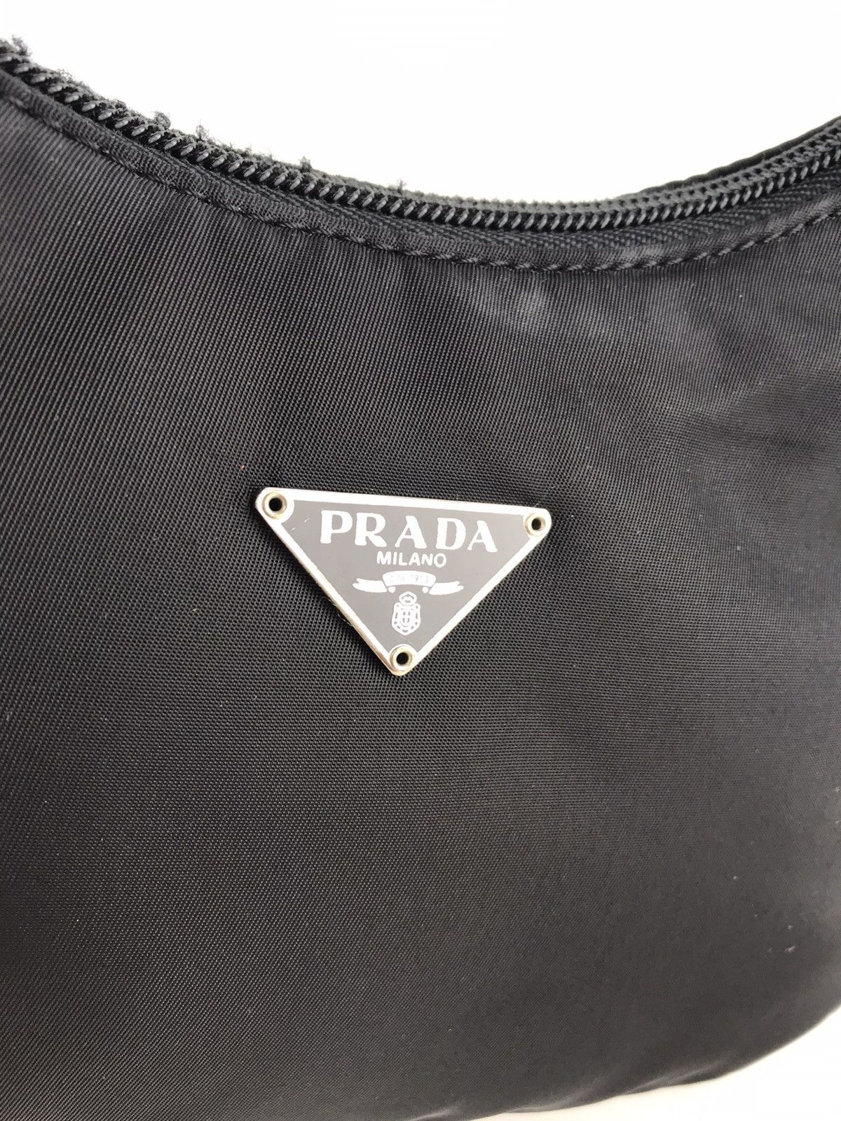Prada 🔥Hot 🔥Authentic Vintage Prada Nylon Hobo Black Size ONE SIZE - 4 Thumbnail