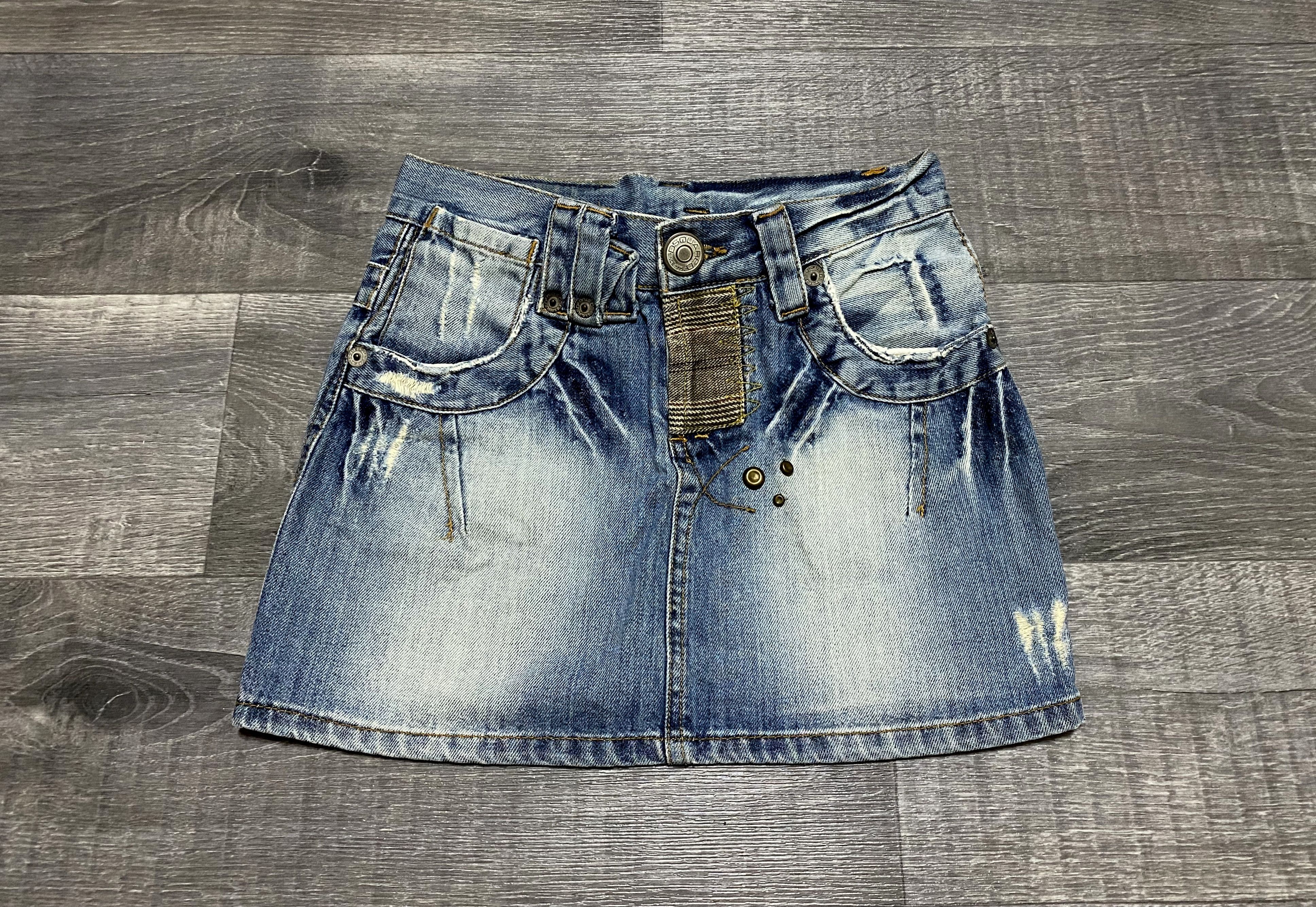 Dsquared2 Women's Dsquared2 Vintage Faith Patchwork Denim Skirt Size 27" / US 4 / IT 40 - 3 Thumbnail
