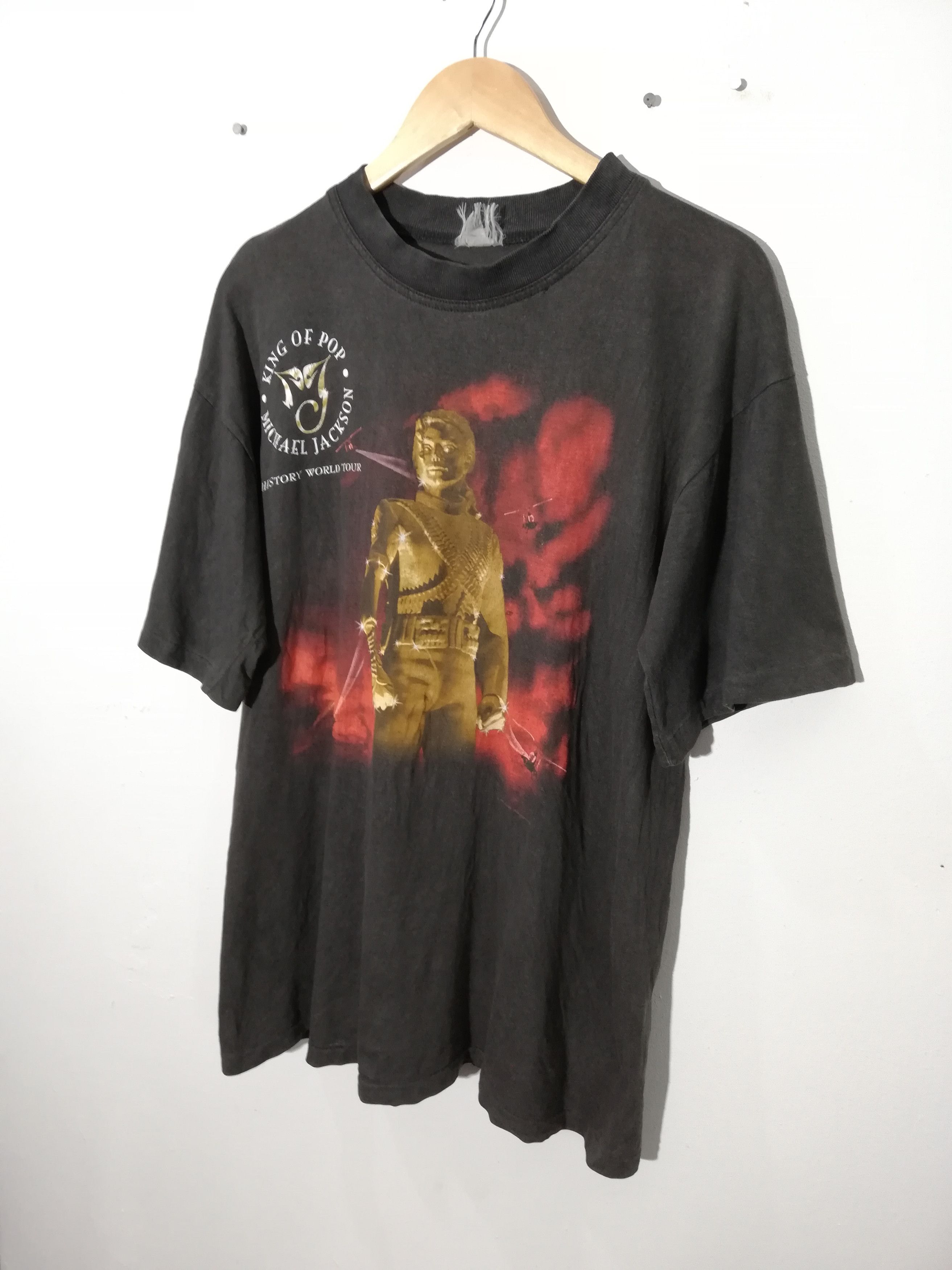 Band Tees × Michael Jackson × Vintage Vintage 90's Michael Jackson History World Tour Tee Size US L / EU 52-54 / 3 - 4 Thumbnail