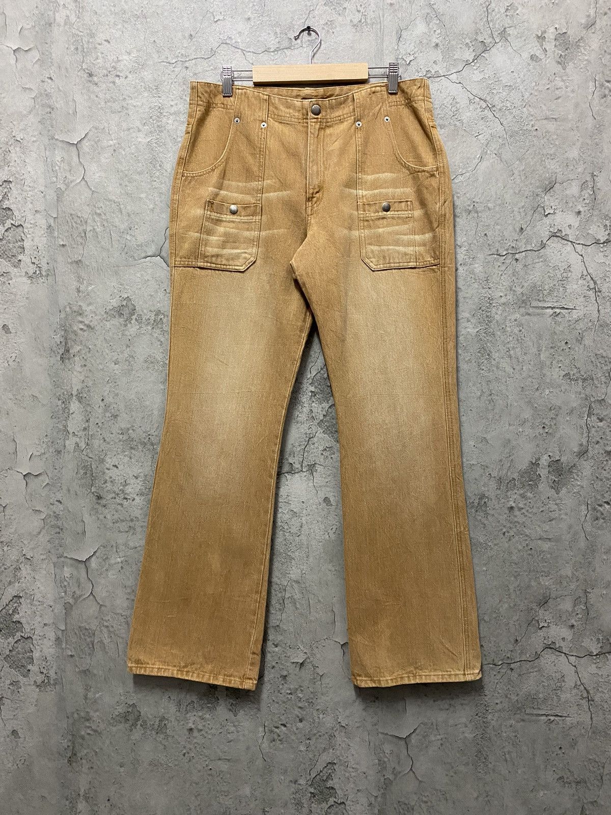 image of Levis 515 Bootcut Flared Bush Pocket Denim Pants in Brown Tan, Men's (Size 32)