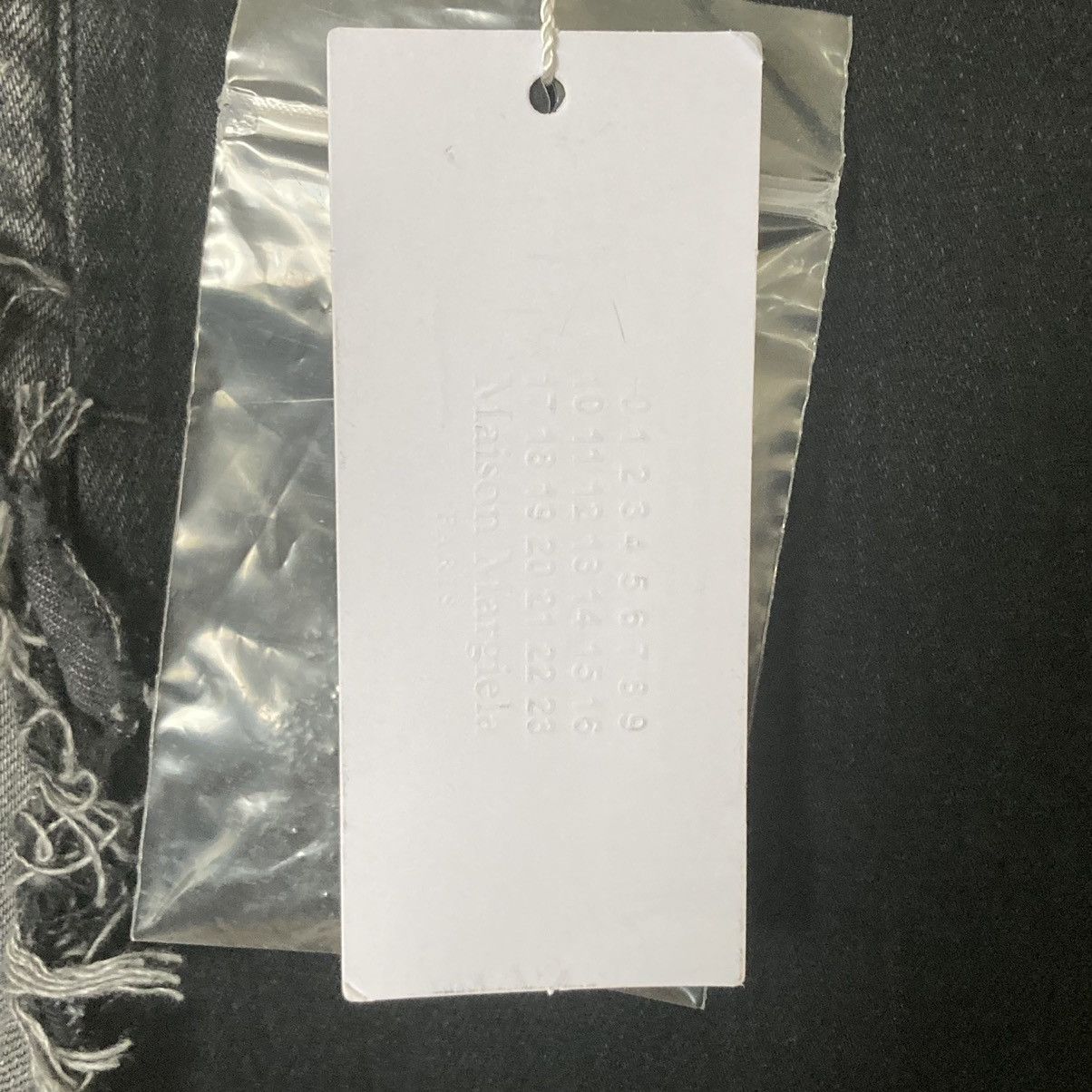 Maison Margiela New Maison Margiela Raw Detail Two Tone Jeans Size 32 Size US 32 / EU 48 - 7 Thumbnail