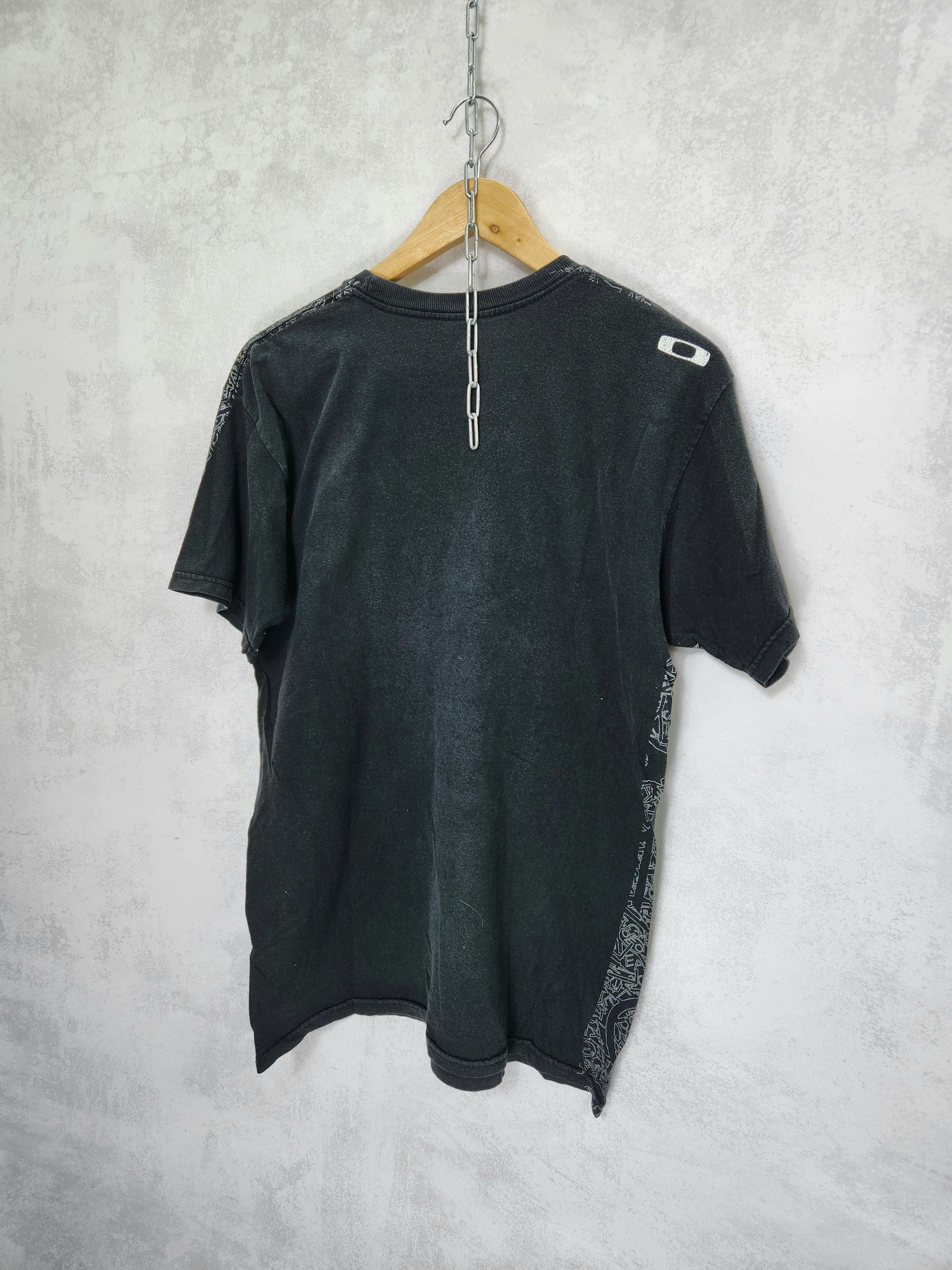 Oakley Vintage oakley monogramm t shirt M Size US M / EU 48-50 / 2 - 6 Thumbnail