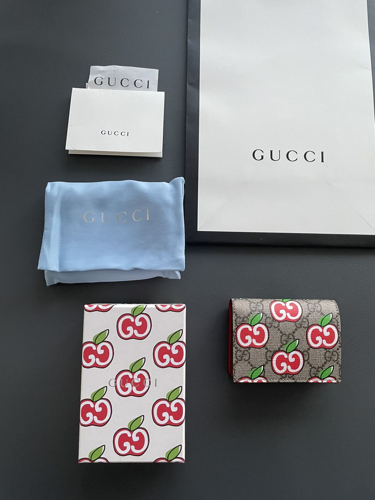 Gucci Rare Brand NEW Super Runway Limited Edition GG Apple Wallet Size ONE SIZE - 11 Thumbnail