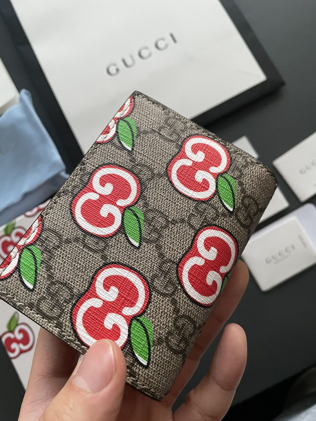 Gucci Rare Brand NEW Super Runway Limited Edition GG Apple Wallet Size ONE SIZE - 9 Thumbnail