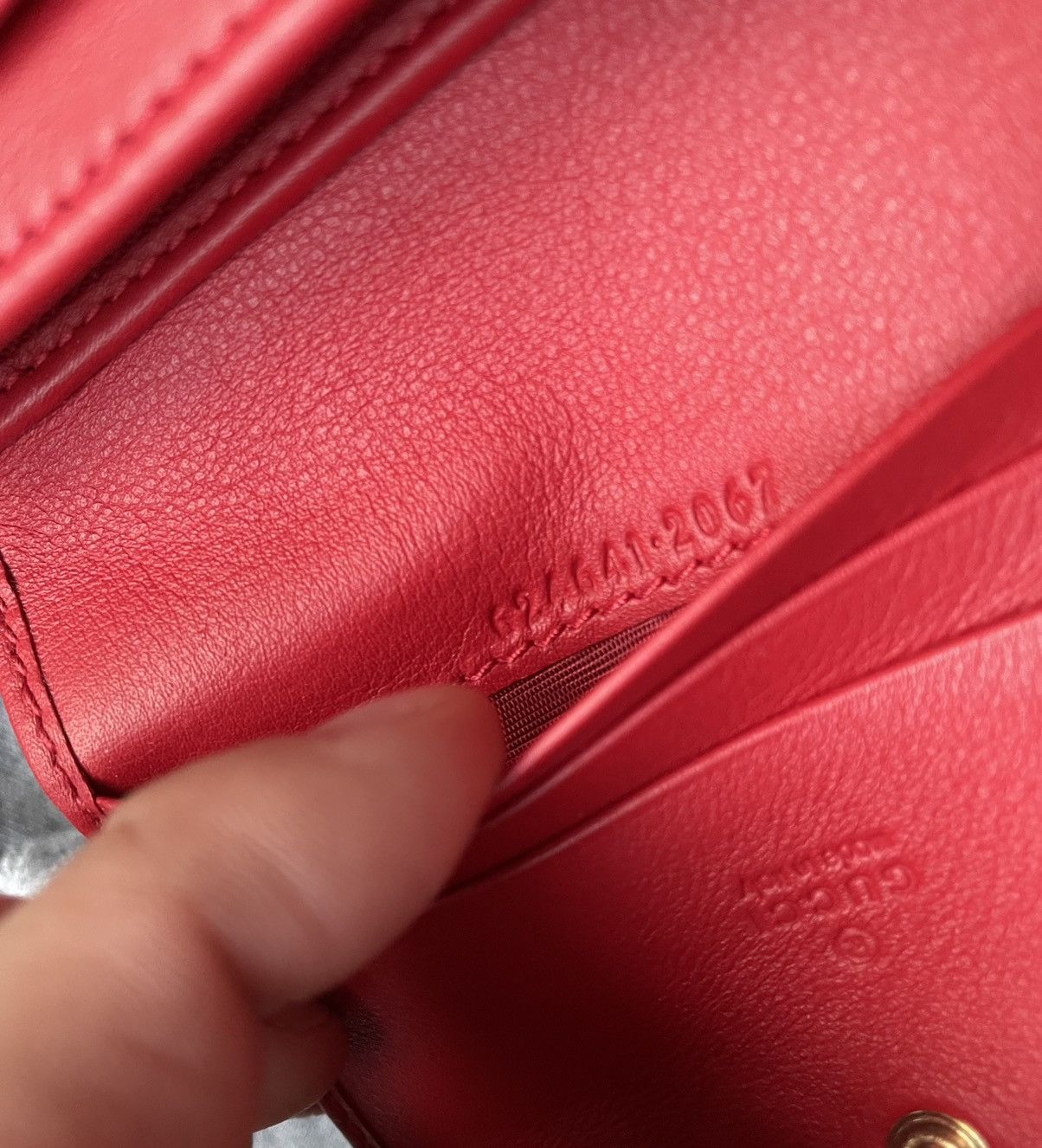 Gucci Rare Brand NEW Super Runway Limited Edition GG Apple Wallet Size ONE SIZE - 10 Thumbnail