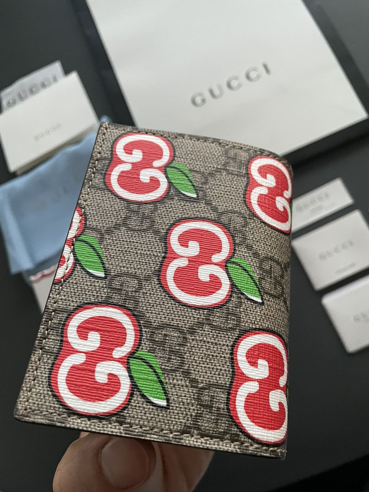Gucci Rare Brand NEW Super Runway Limited Edition GG Apple Wallet Size ONE SIZE - 4 Thumbnail