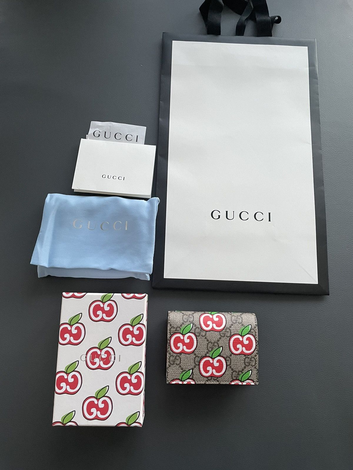 Gucci Rare Brand NEW Super Runway Limited Edition GG Apple Wallet Size ONE SIZE - 14 Thumbnail