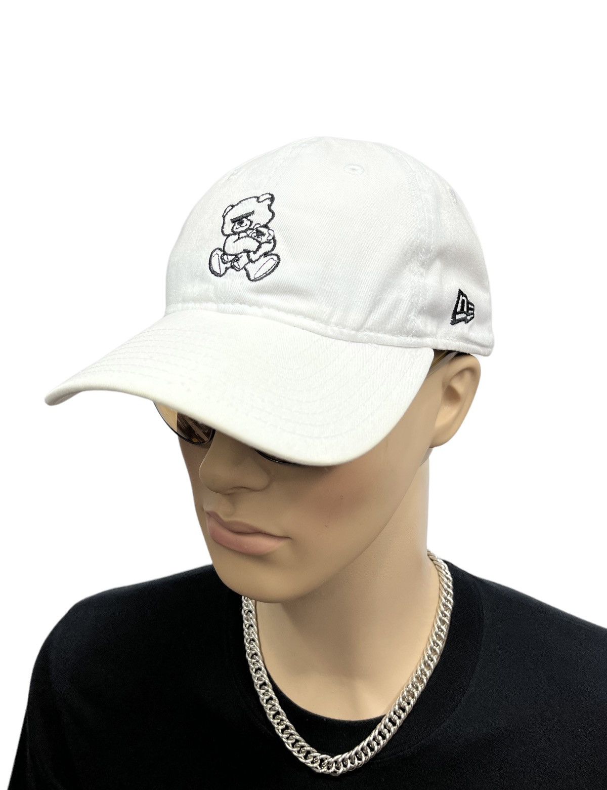image of Fyeundercover Jun Takahashi Bear X New Era Hat in White, Men's