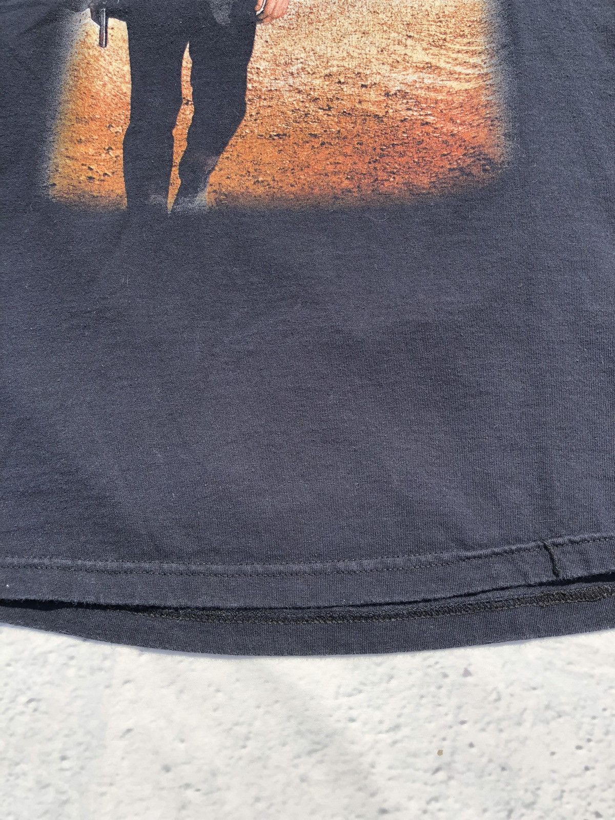 Vintage Vintage 2008 James Bond 007 Quantum of Solace Black Tee Size US M / EU 48-50 / 2 - 6 Thumbnail