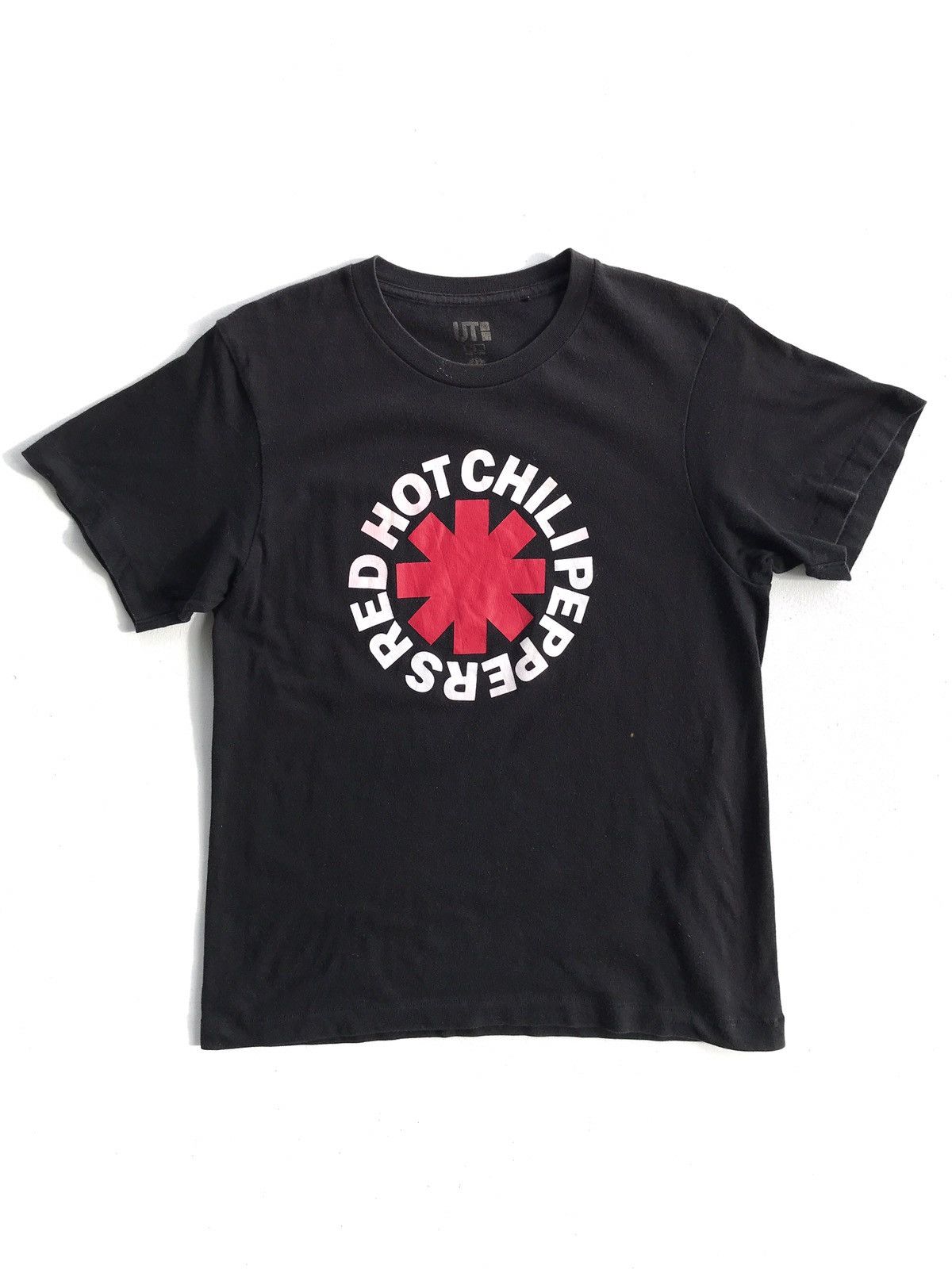 Band Tees × Uniqlo Collaboration Uniqlo X Red Hot Chili Peppers Logo Tee Size US S / EU 44-46 / 1 - 1 Thumbnail