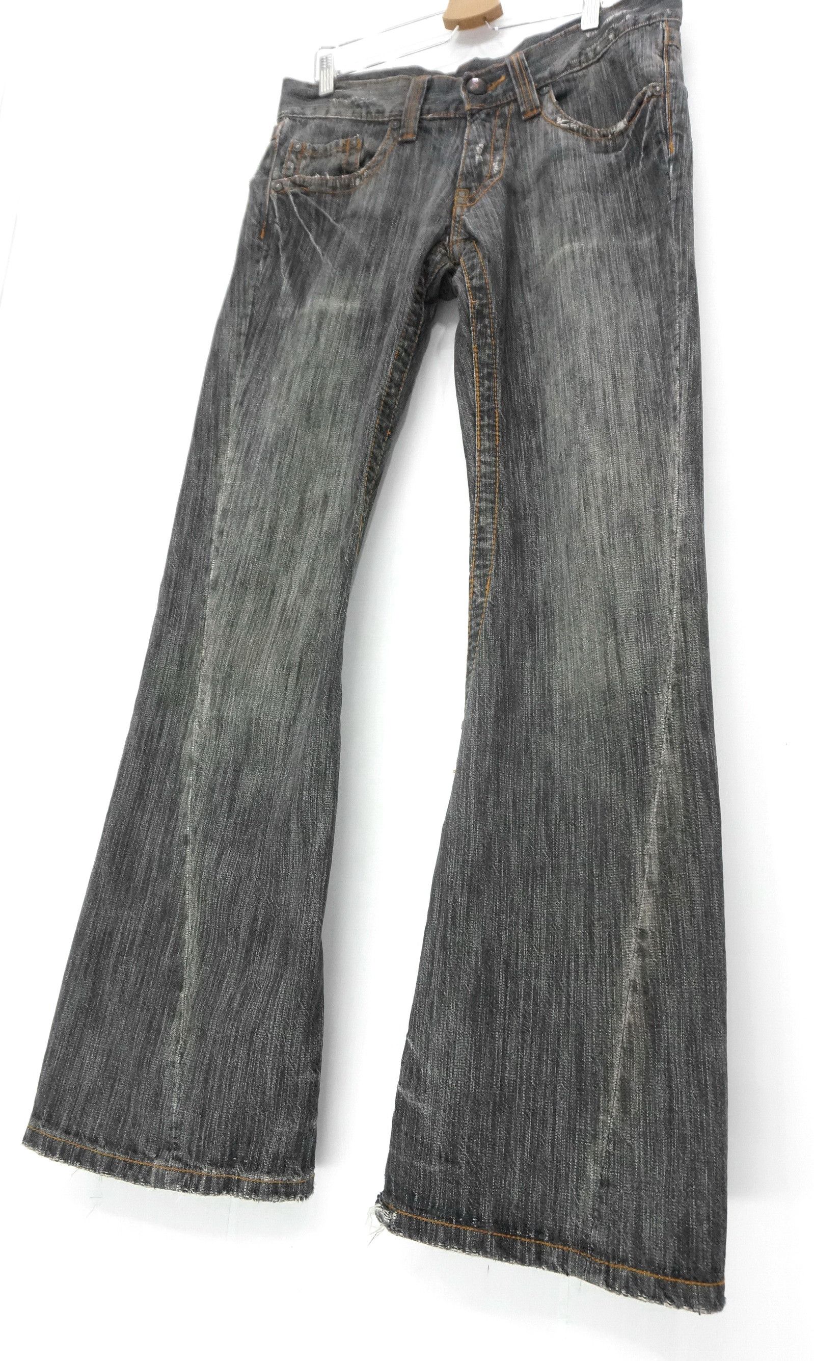 Japanese Brand Rare🔥JUNMEN Vintage Flared Lowrise Distressed Jeans Size US 30 / EU 46 - 4 Thumbnail