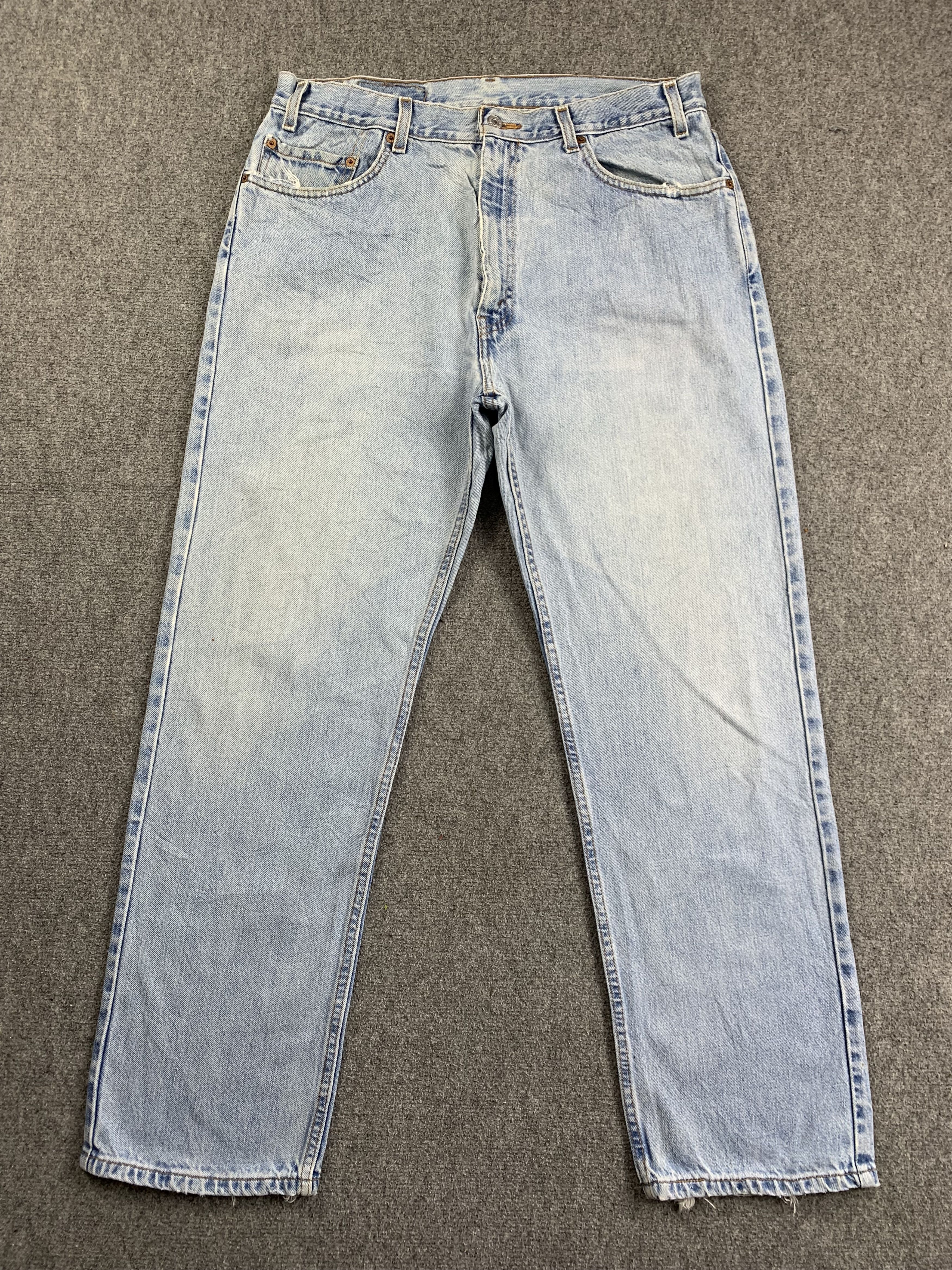 image of 90's Levis 505 Light Wash Jeans in Blue Denim, Men's (Size 35)