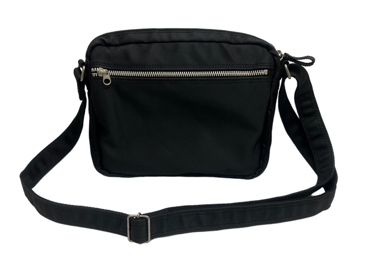 Yohji Yamamoto 🇯🇵 Yohji Yamamoto Y's Leather Patch Crossbody Sling bag Size ONE SIZE - 4 Thumbnail