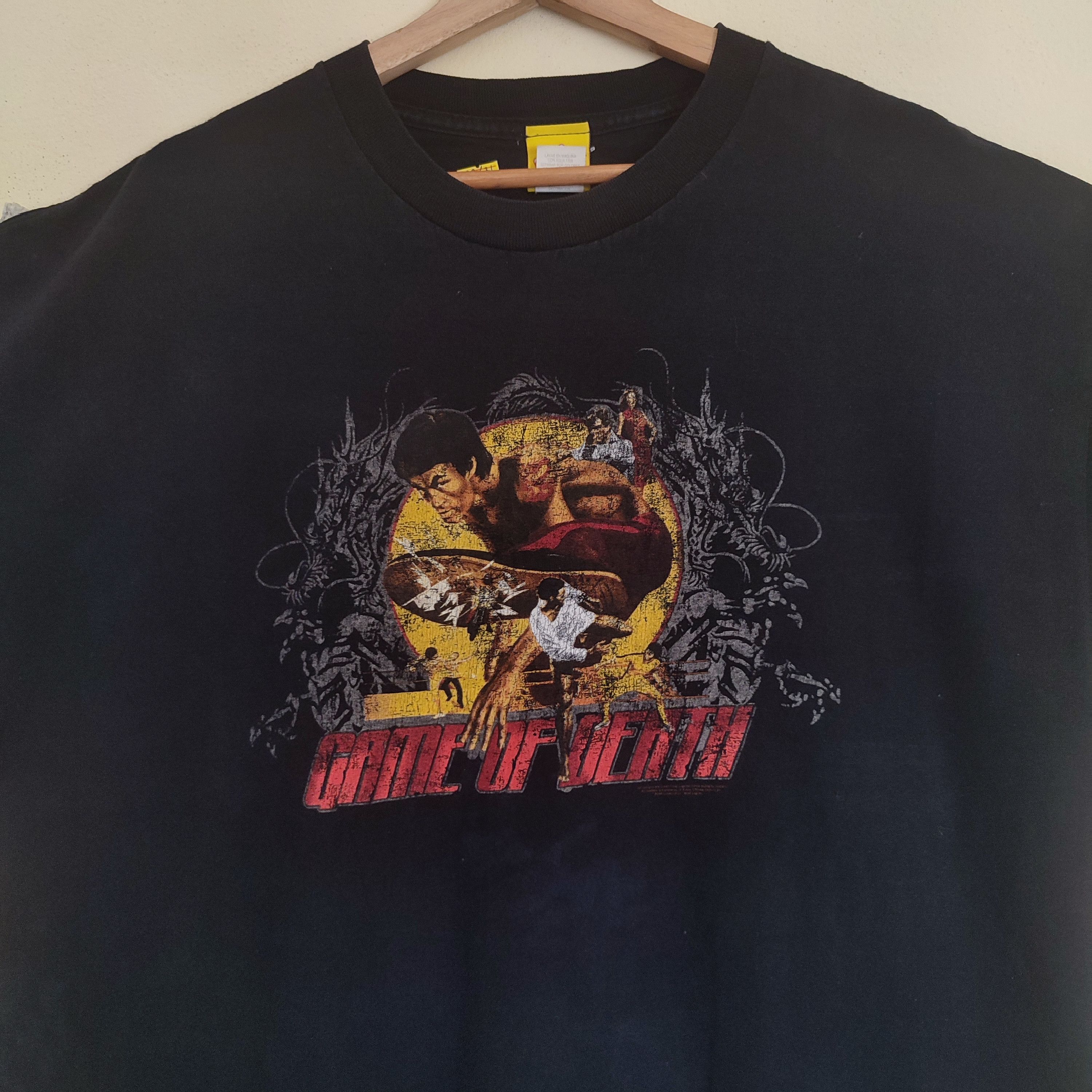 Vintage Bruce Lee GAME OF DEATH Movie Tshirt Size US XL / EU 56 / 4 - 2 Thumbnail