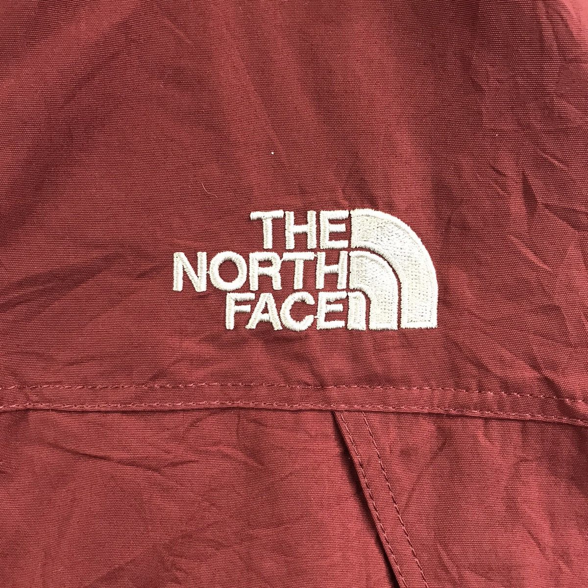 The North Face THE NORTH FACE Outdoor Hiking Maroon Light Hooded Jacket Size US L / EU 52-54 / 3 - 3 Thumbnail