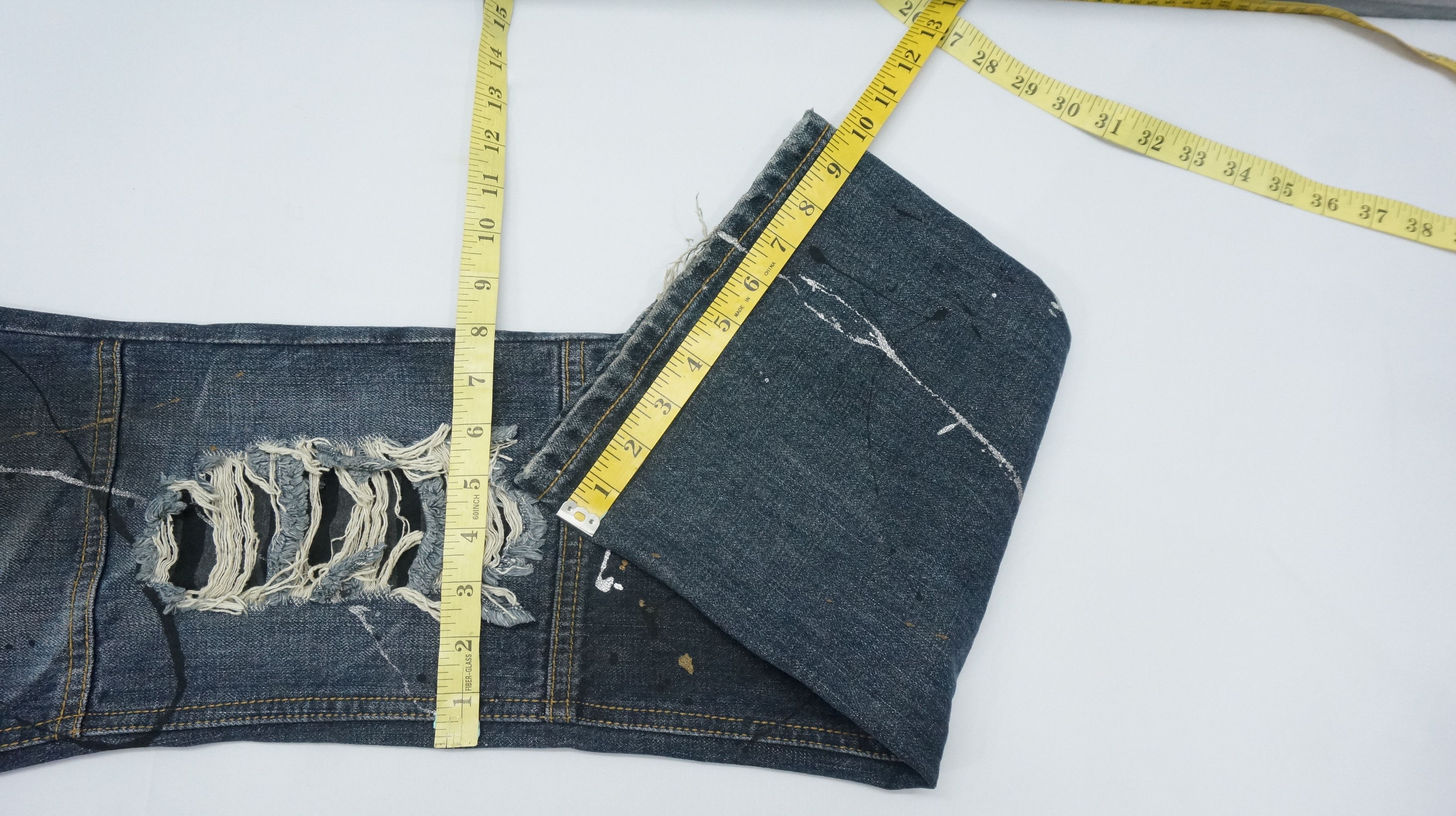 FLARE VTG 🔥 GLAD NEWS Punk Distressed Splattered Denim