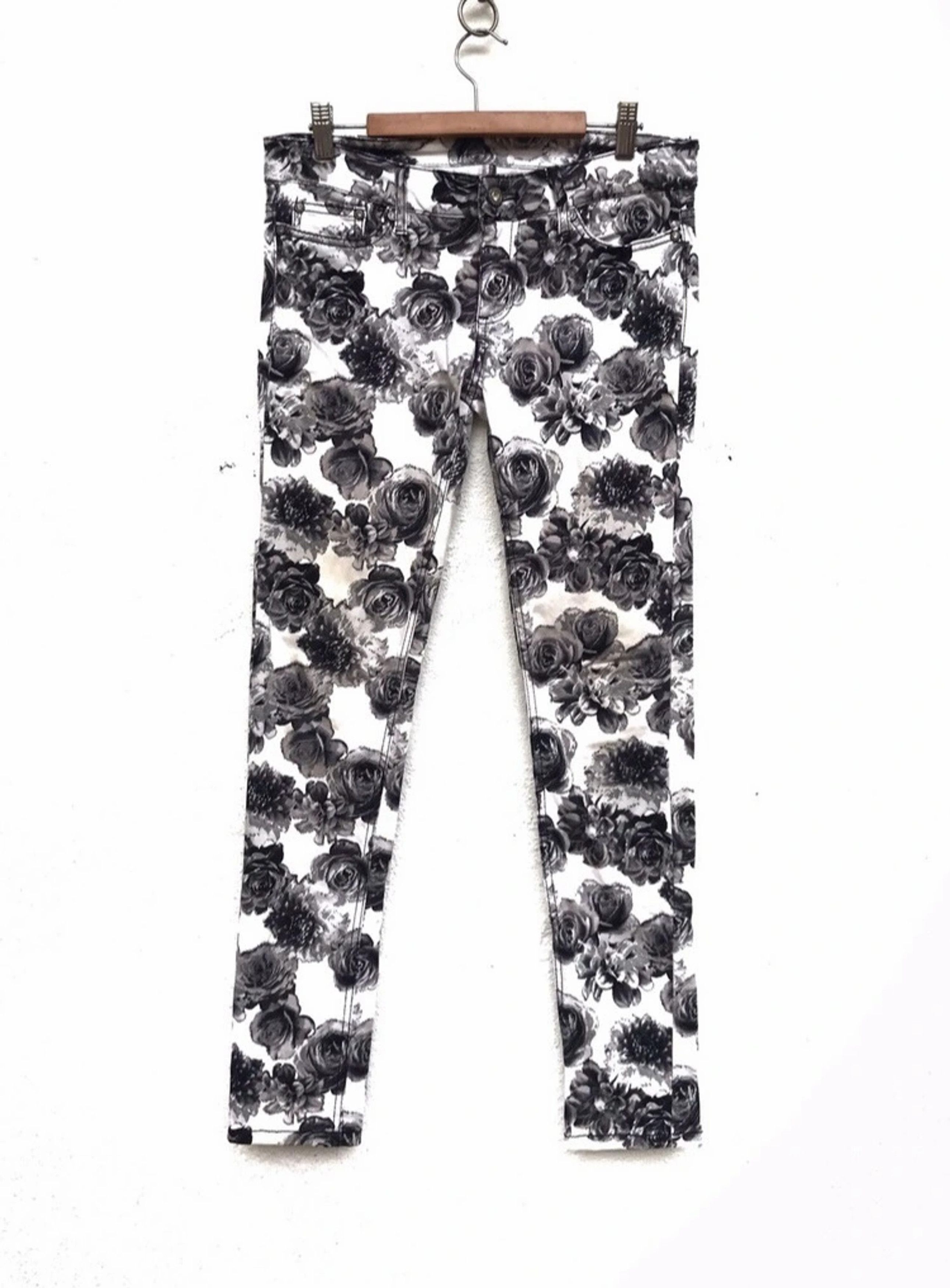 Other Slim Fit Pants Rose Pattern Size US 29 - 1 Thumbnail