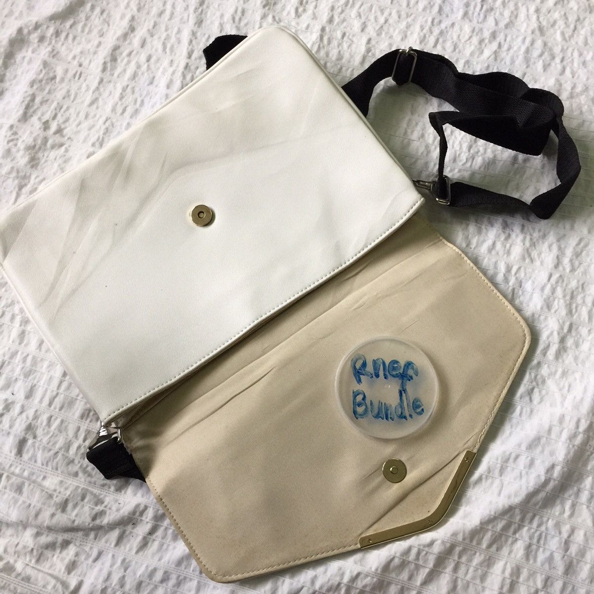 Japanese Brand Sling Bag White Limited Edition Size ONE SIZE - 7 Thumbnail