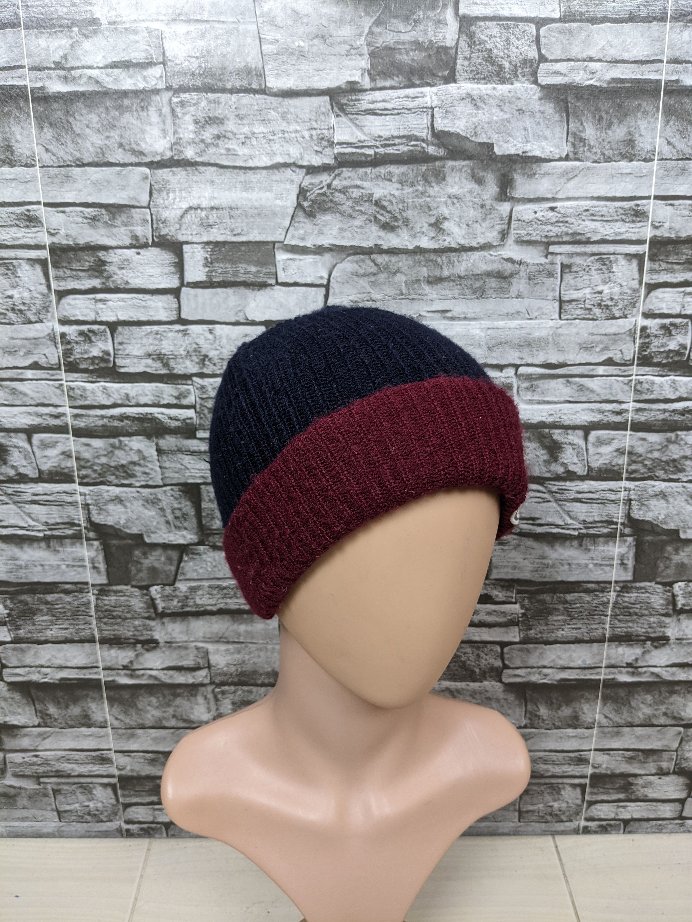 Vintage Vintage Plain Unbranded Beanie Hat Cap Snowcap Size ONE SIZE - 1 Thumbnail