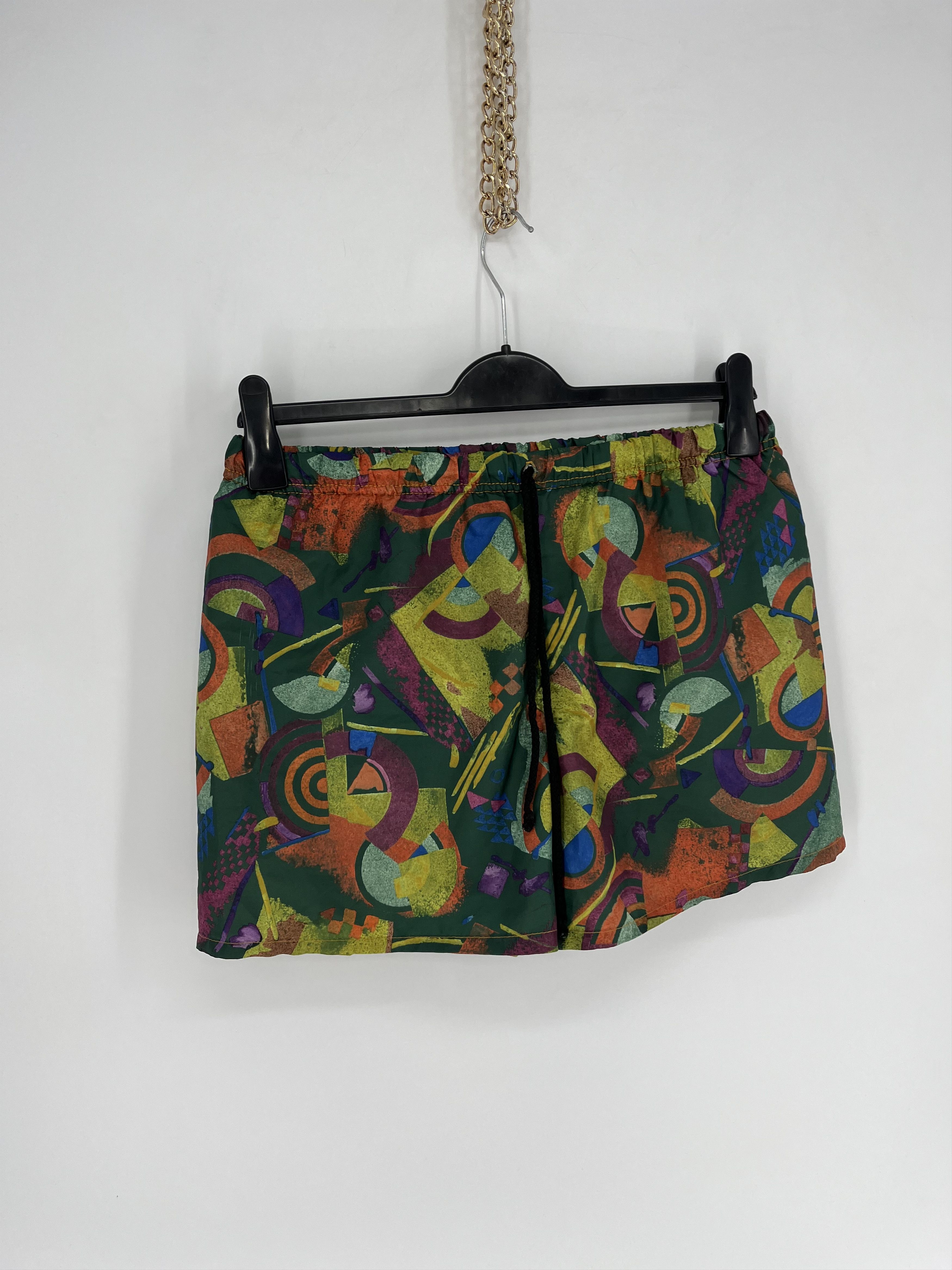 Vintage Vintage Y2K Art Streetwear Hawaiian Shorts Fashion Grailed Size US 34 / EU 50 - 1 Thumbnail