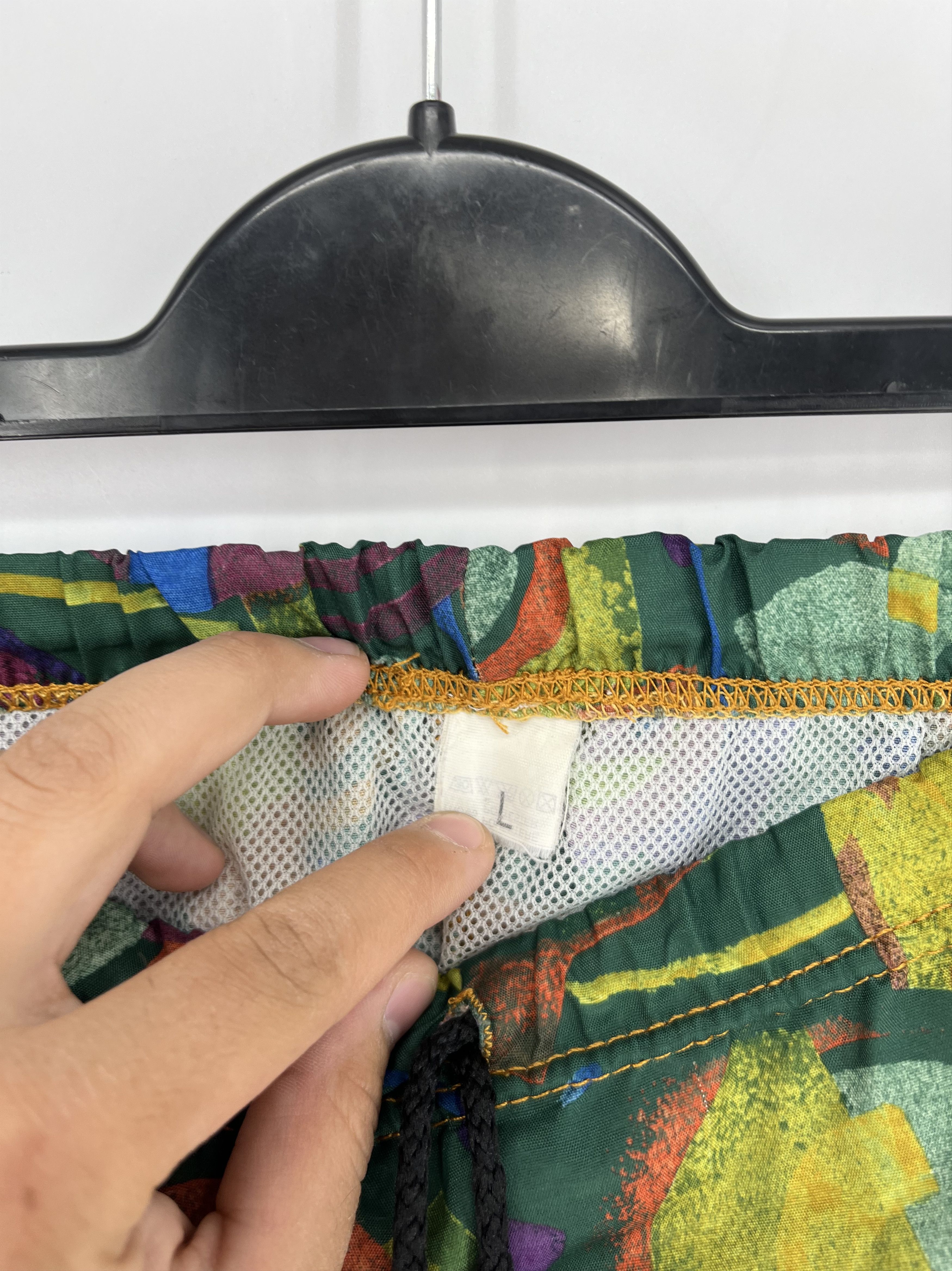 Vintage Vintage Y2K Art Streetwear Hawaiian Shorts Fashion Grailed Size US 34 / EU 50 - 5 Thumbnail