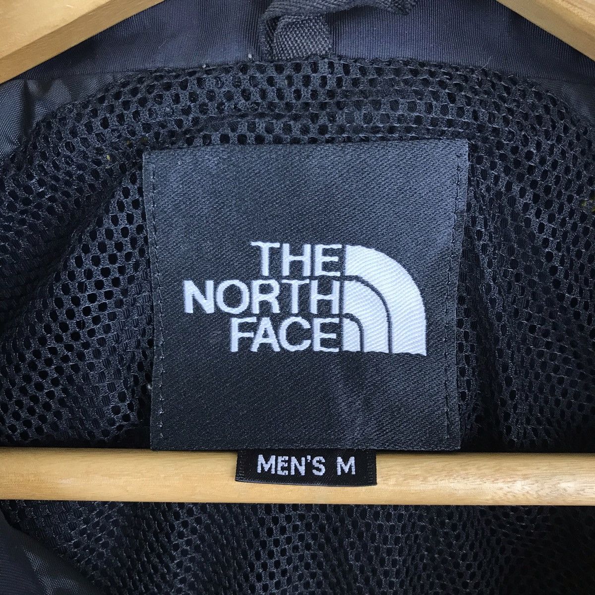 The North Face THE NORTH FACE Windbreaker Jacket TNF Size US M / EU 48-50 / 2 - 4 Thumbnail