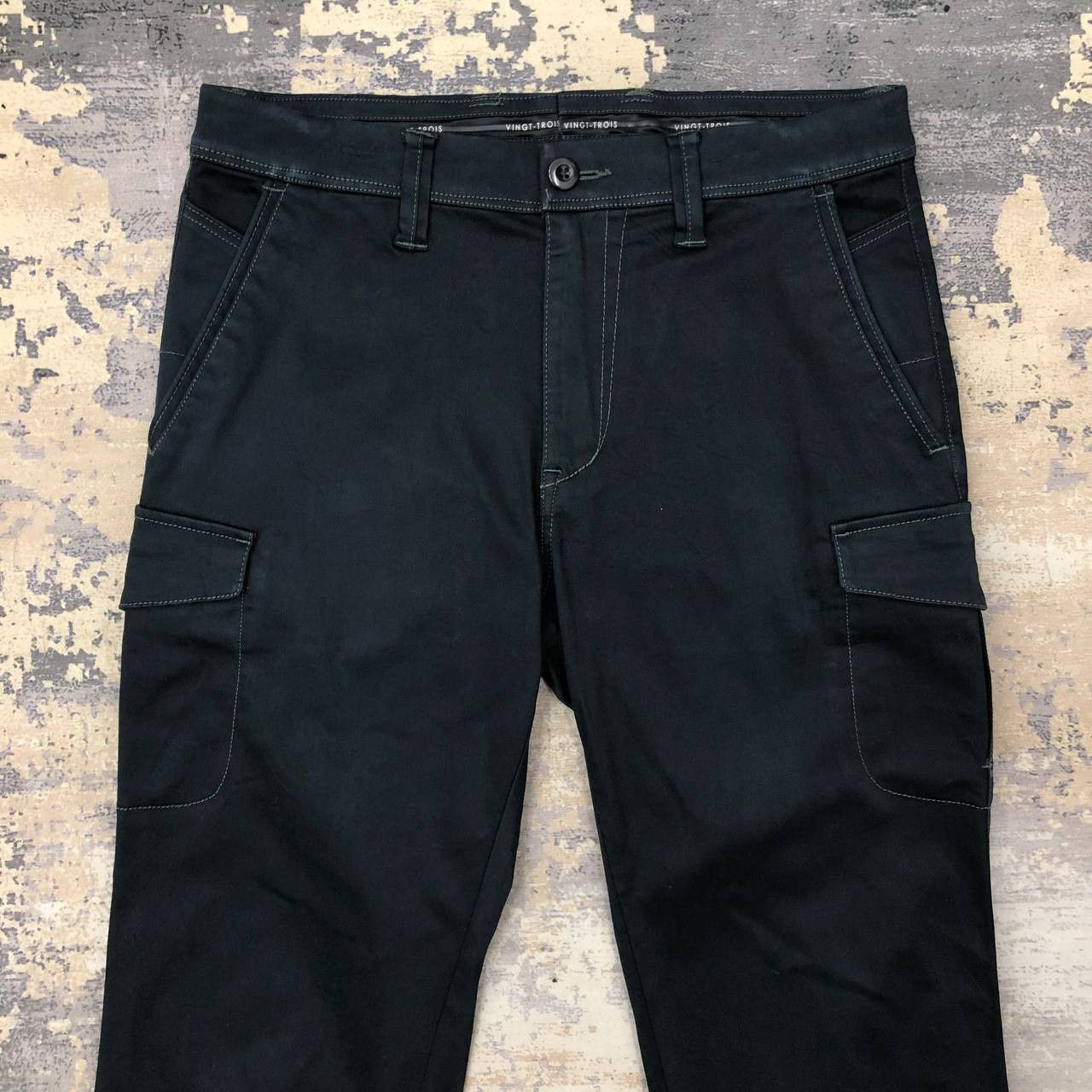 Japanese Brand P507 VINGT-TRIOS JAPAN SLIMFIT CARGO PANTS Size US 32 / EU 48 - 1 Thumbnail