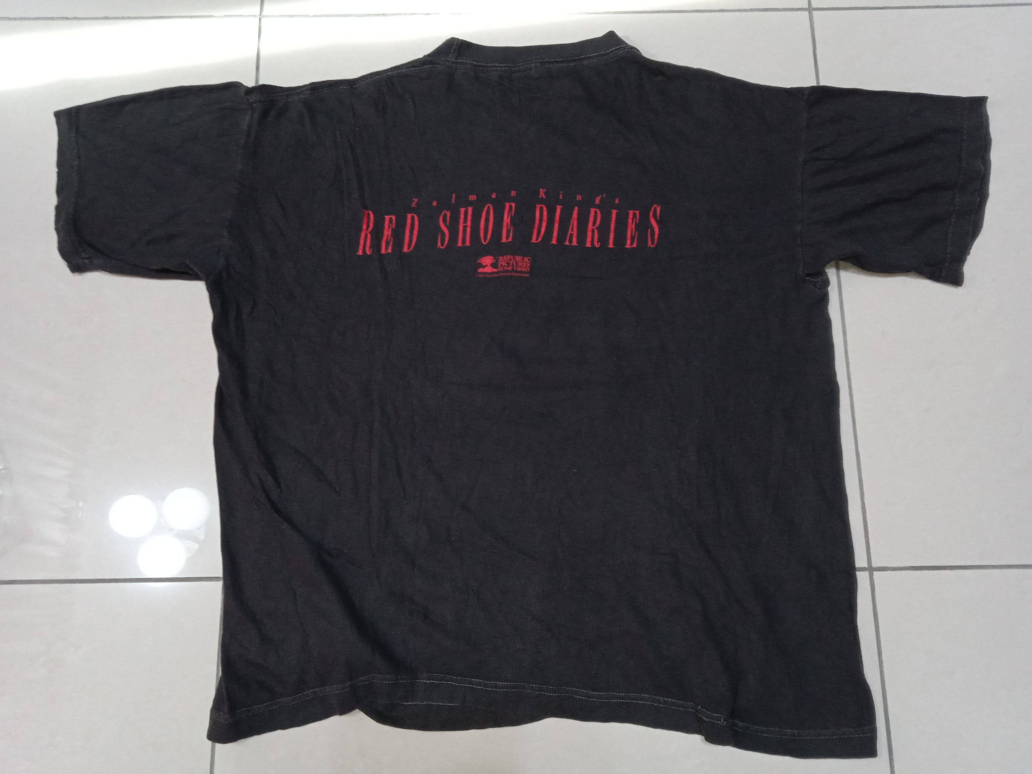 Other Vintage Red Shoe Diaries 90s T-Shirt Movie Size US XL / EU 56 / 4 - 4 Thumbnail