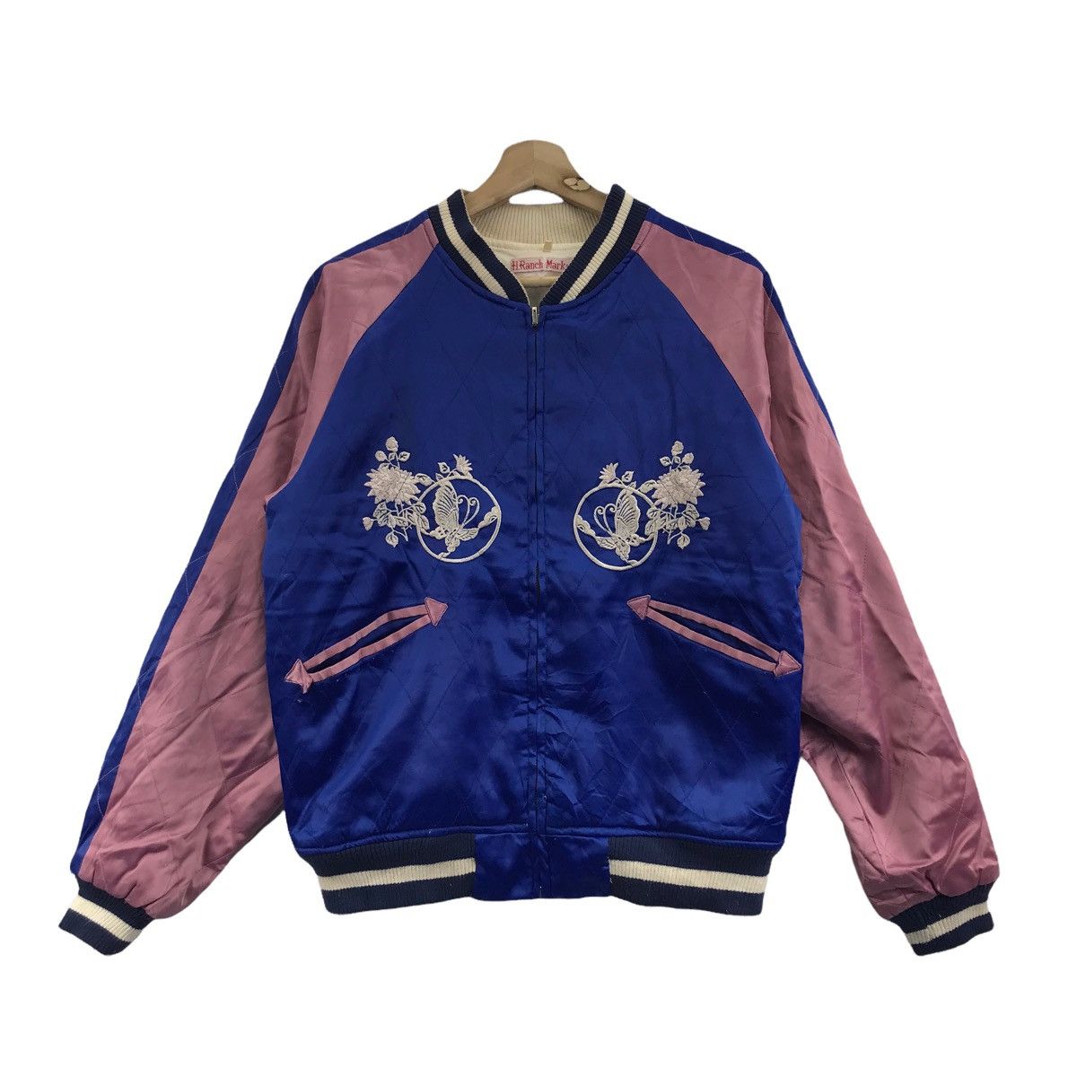 HOLLYWOOD RANCH MARKET HOLLYWOOD RANCH MARKET H.R Japan Reversible ButterflySukajan Size US M / EU 48-50 / 2 - 3 Thumbnail