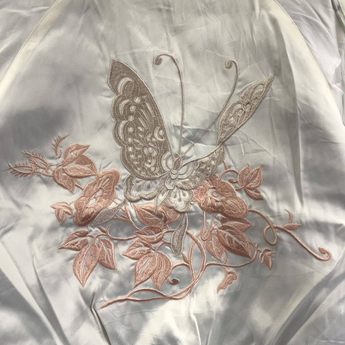HOLLYWOOD RANCH MARKET HOLLYWOOD RANCH MARKET H.R Japan Reversible ButterflySukajan Size US M / EU 48-50 / 2 - 9 Thumbnail