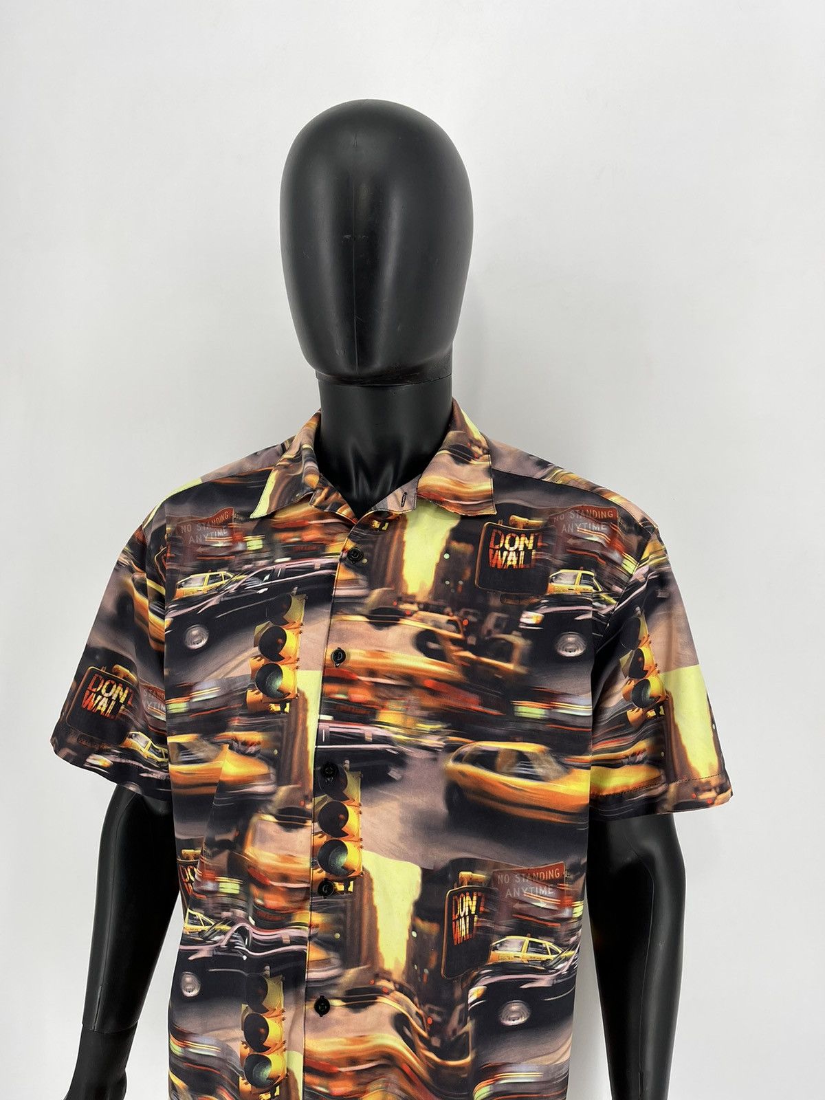 Band Tees Vintage 90s Outrage Head Aloha Hawaiian Woody Cars Rayon Size US L / EU 52-54 / 3 - 5 Thumbnail