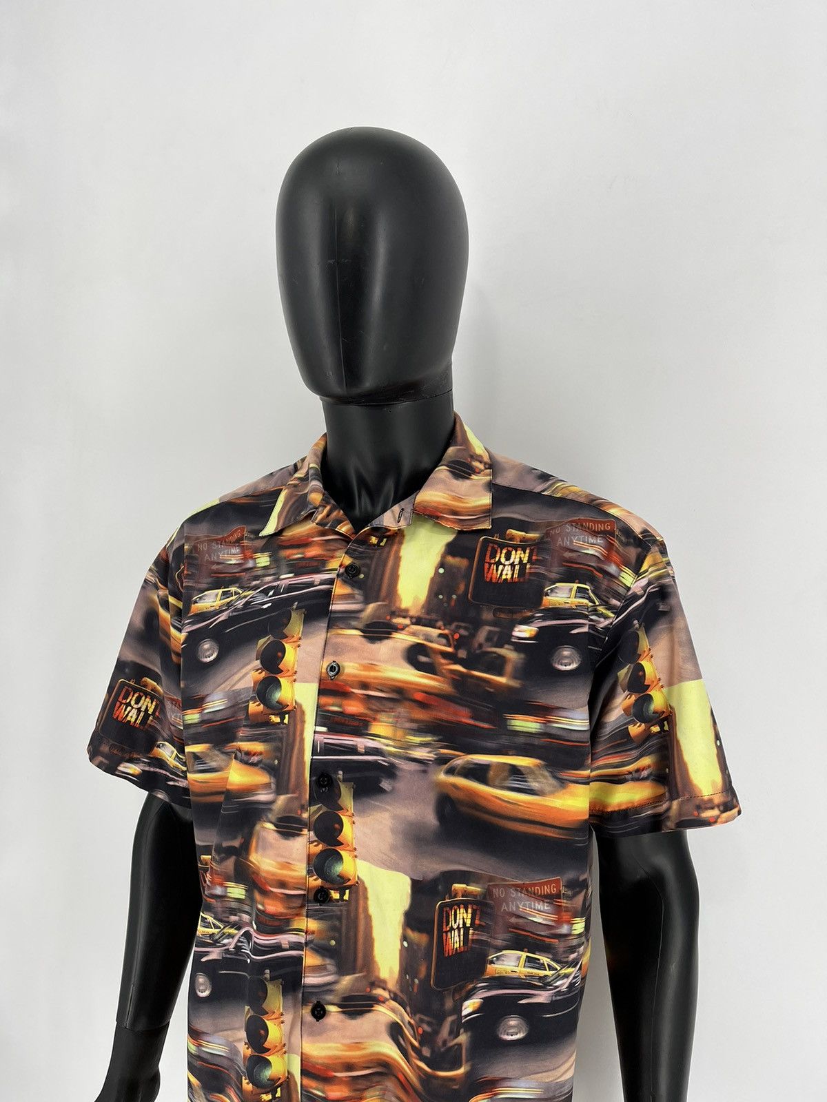 Band Tees Vintage 90s Outrage Head Aloha Hawaiian Woody Cars Rayon Size US L / EU 52-54 / 3 - 4 Thumbnail