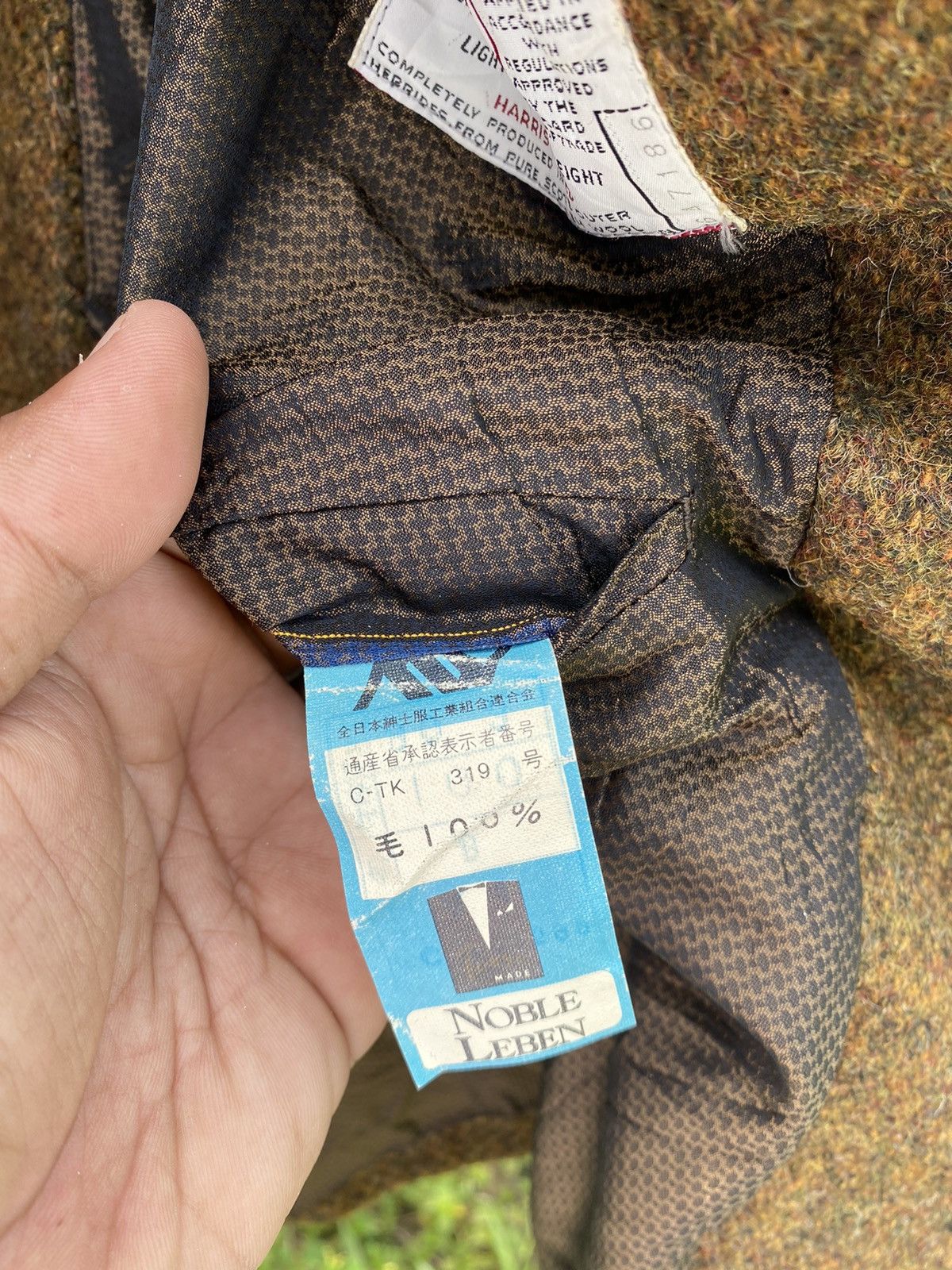 Harris Tweed Vintage Harris Tweed two button blazer Size US M / EU 48-50 / 2 - 5 Thumbnail