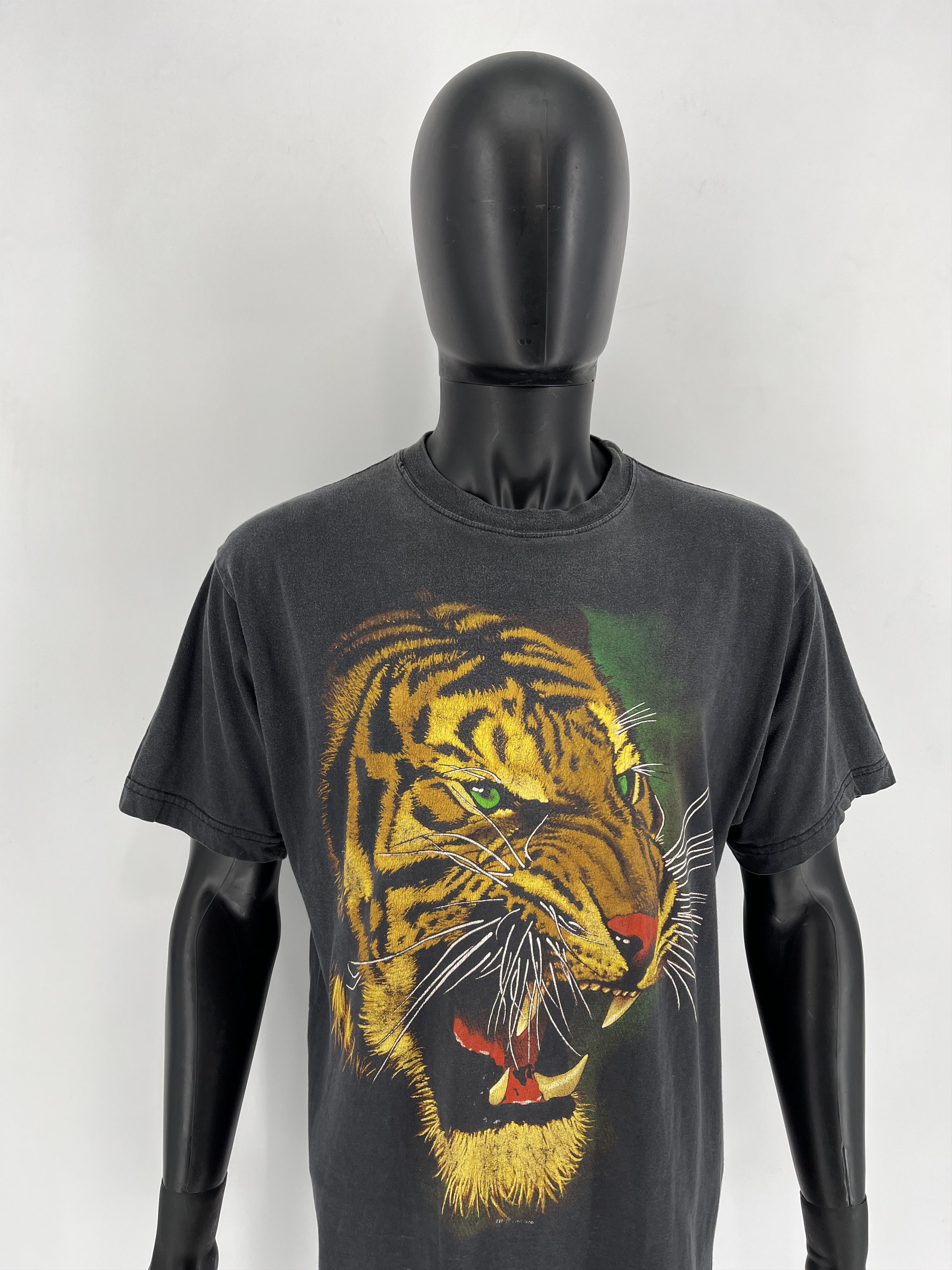 Vintage Vintage 90s Tiger Face Boxy Fit Tee Zip It London Size US L / EU 52-54 / 3 - 3 Thumbnail