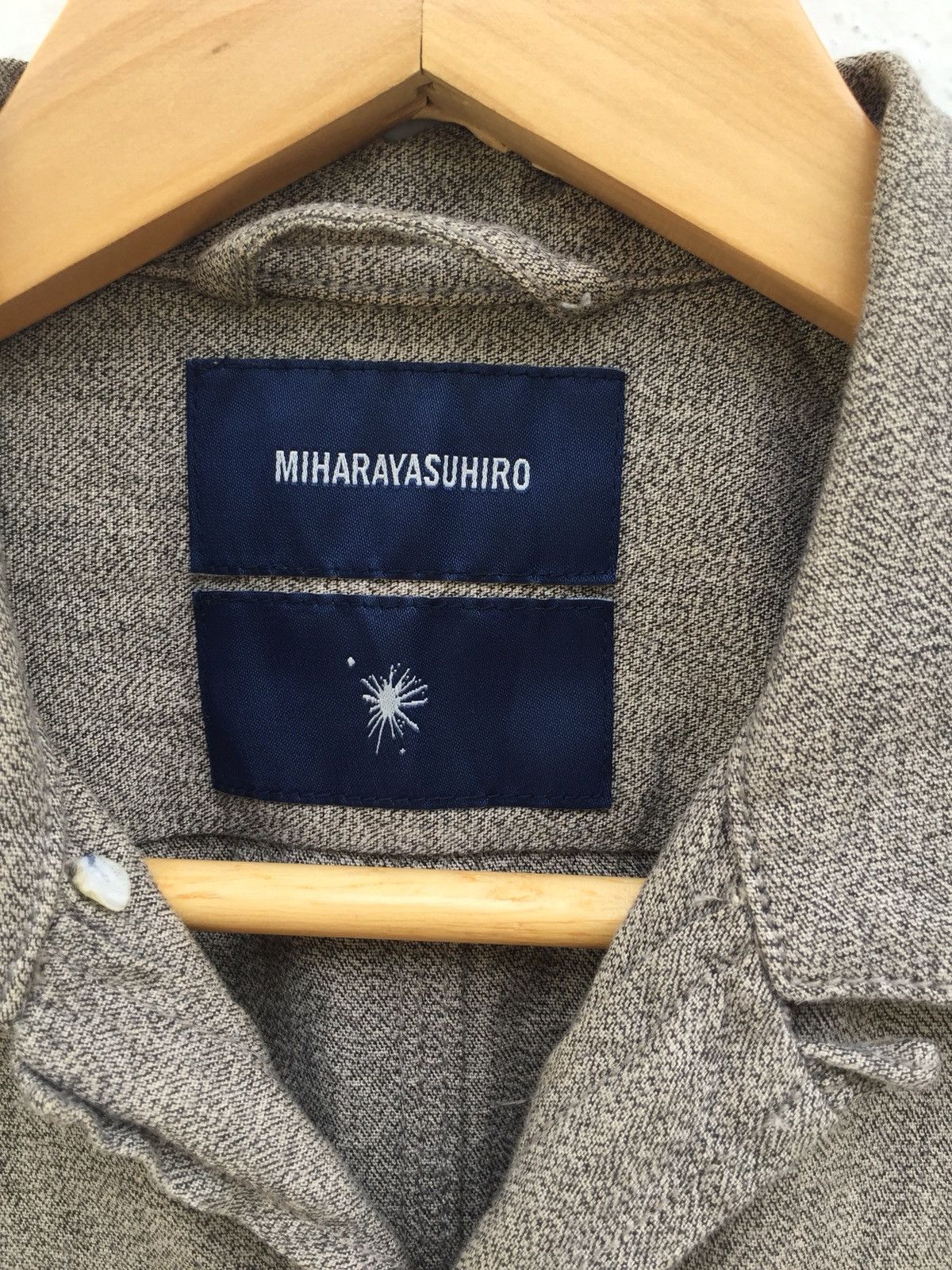 Maison MIHARA YASUHIRO MIHARAYASUHIRO MULTIPOCKET SNAP BUTTON CROPPED SHIRT Size US S / EU 44-46 / 1 - 6 Thumbnail