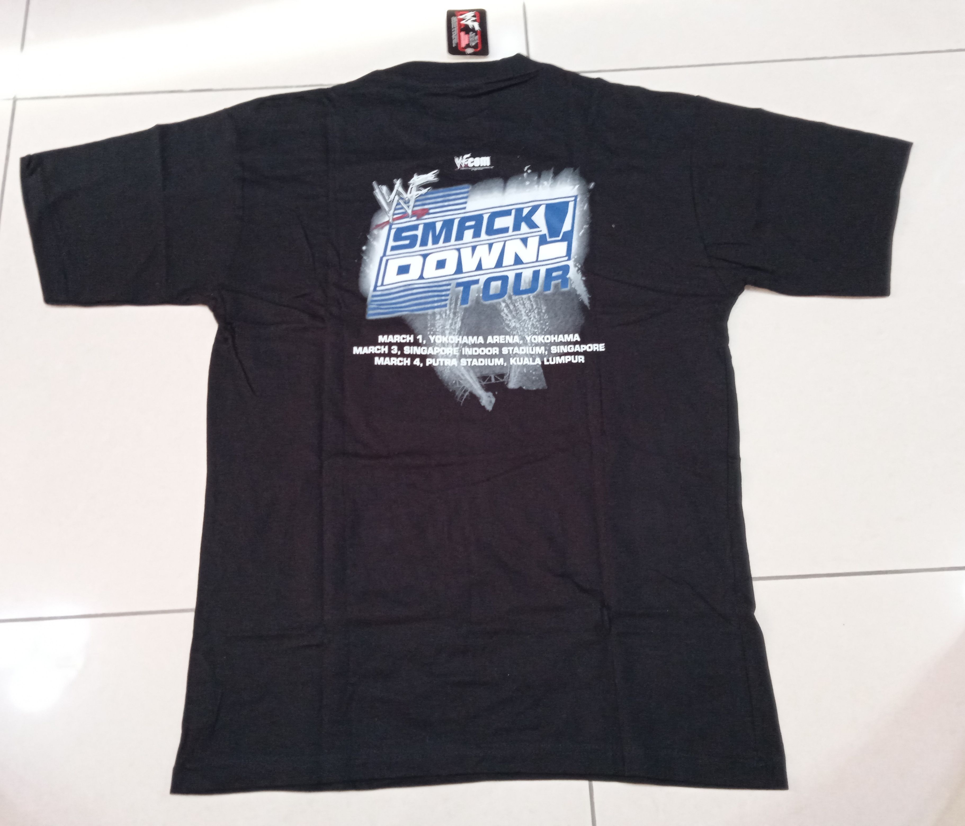 Vintage Vintage 2000s WWF Asia Your 2002 The Rock T-Shirt BNWT Size US XL / EU 56 / 4 - 2 Thumbnail
