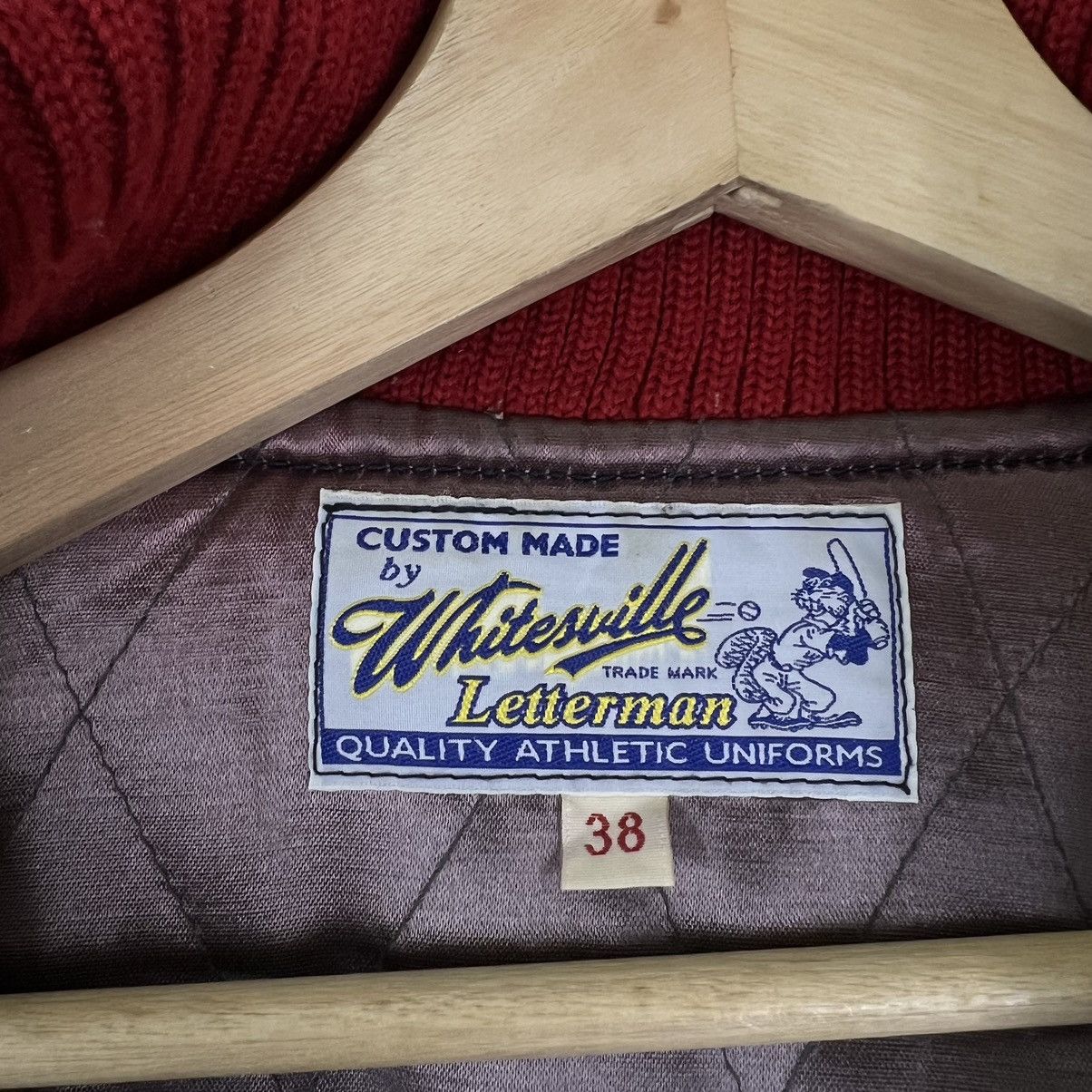 Toyo Enterprises 🔥🔥VINTAGE WHITESVILLE LOONEY TUNER LETTERMAN TOYO ENTERPRISE Size US S / EU 44-46 / 1 - 17 Thumbnail