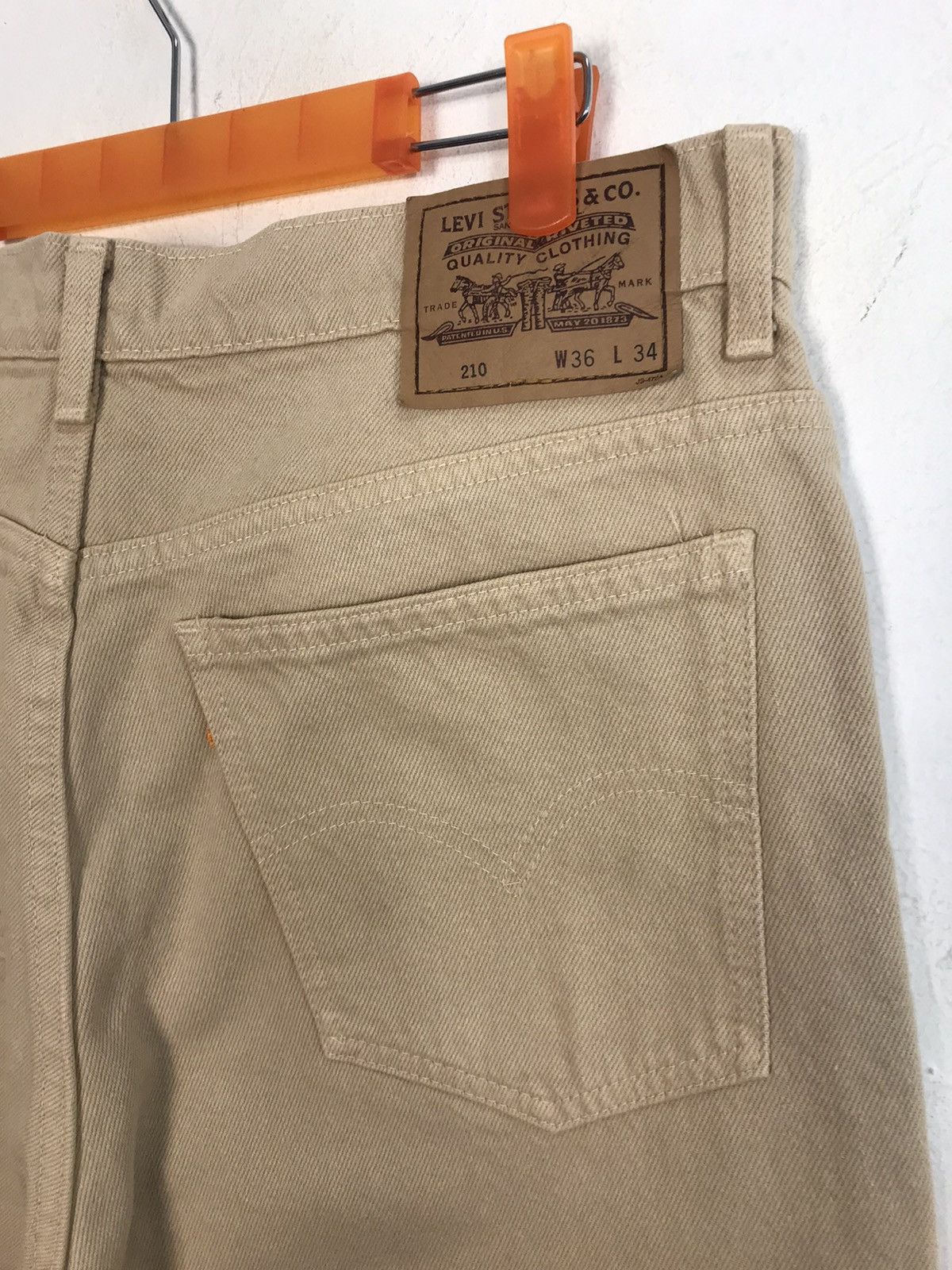 Levi's × Vintage Vintage Levi’s 210 Orange Tab Light Brown Colour Style Size US 34 / EU 50 - 11 Thumbnail