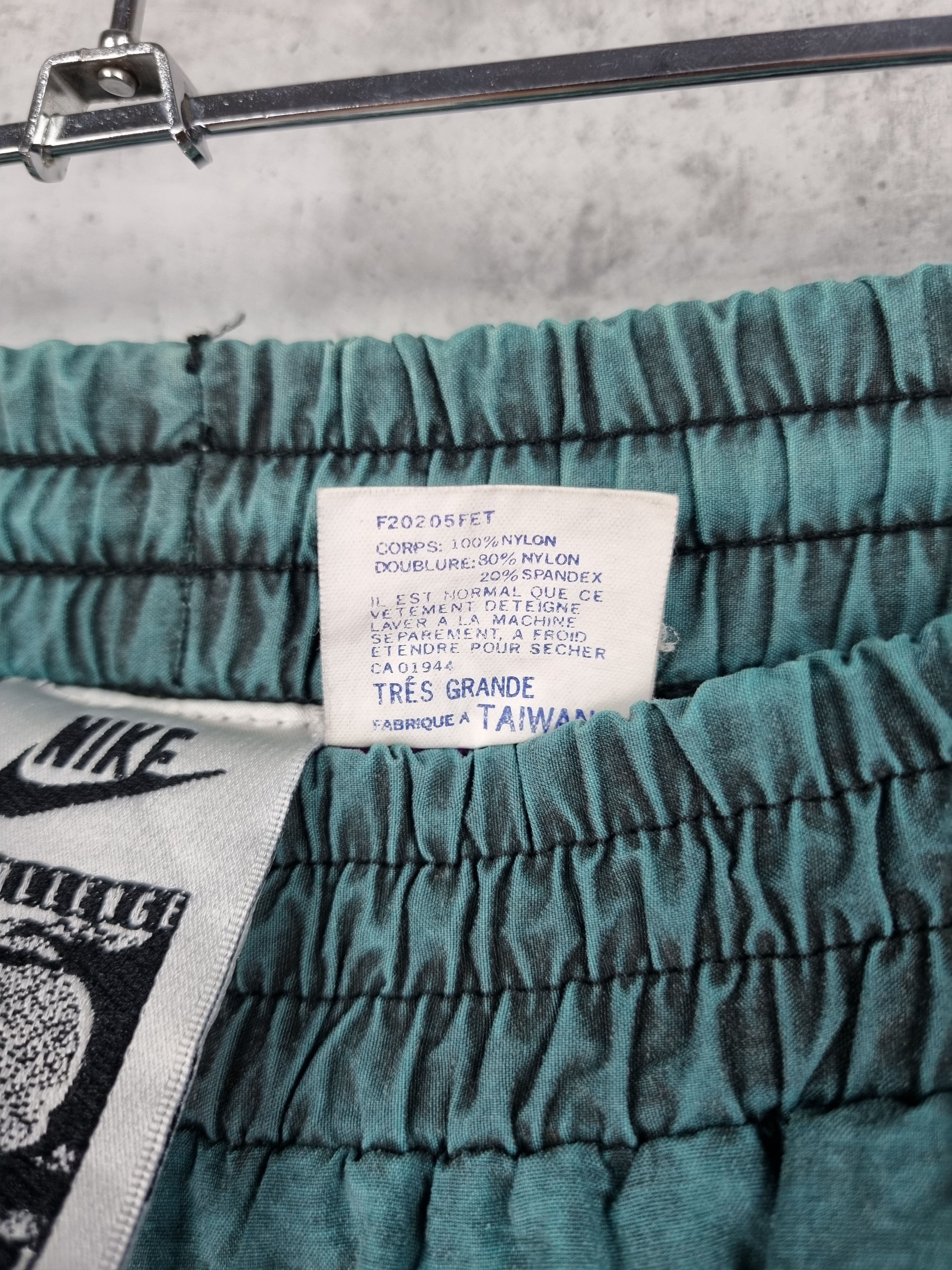 Nike × Vintage 90s NIKE Challenge Court Nylon Iconic Shorts Rare Size US 34 / EU 50 - 9 Thumbnail