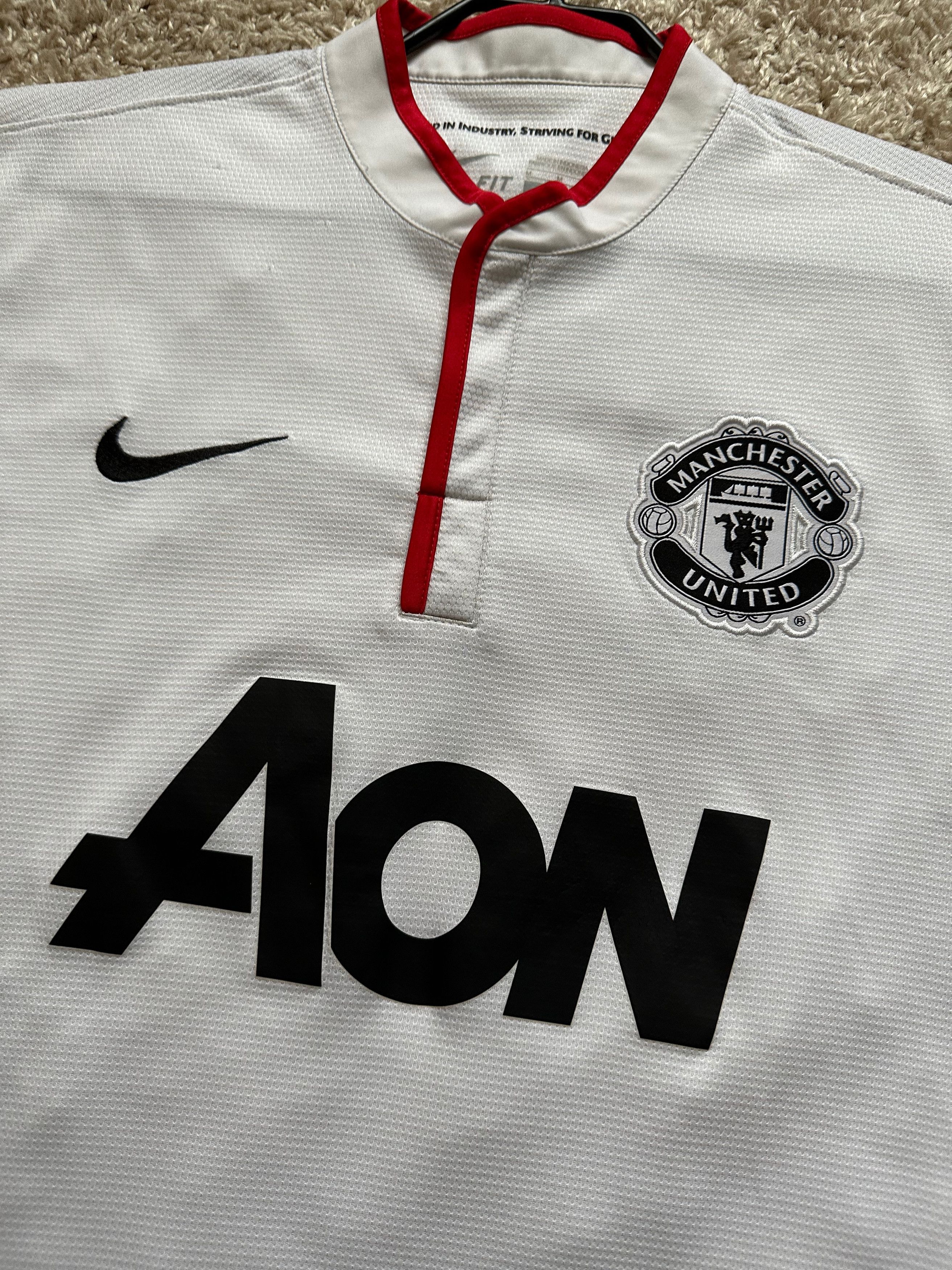 Nike 2012 Manchester United MU away soccer jersey football Nike Size US M / EU 48-50 / 2 - 12 Thumbnail