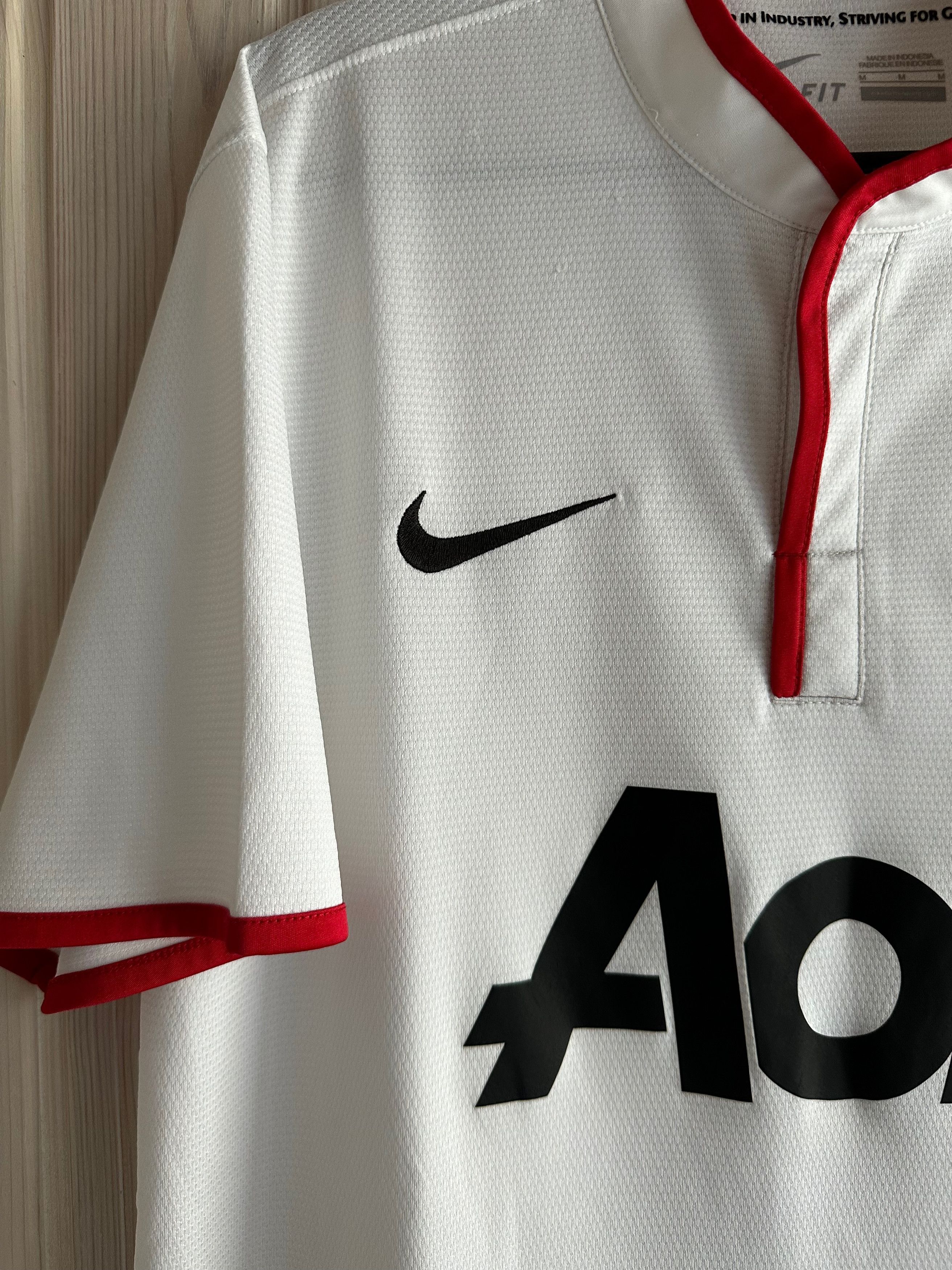 Nike 2012 Manchester United MU away soccer jersey football Nike Size US M / EU 48-50 / 2 - 6 Thumbnail