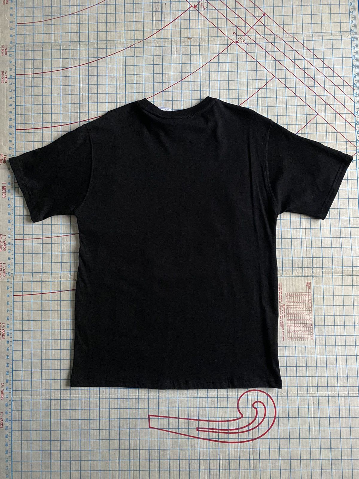 Vintage × Warner Bros The Hobbit Motion Pictures Trilogy Dragon Graphic Tee AOP Size US L / EU 52-54 / 3 - 8 Thumbnail