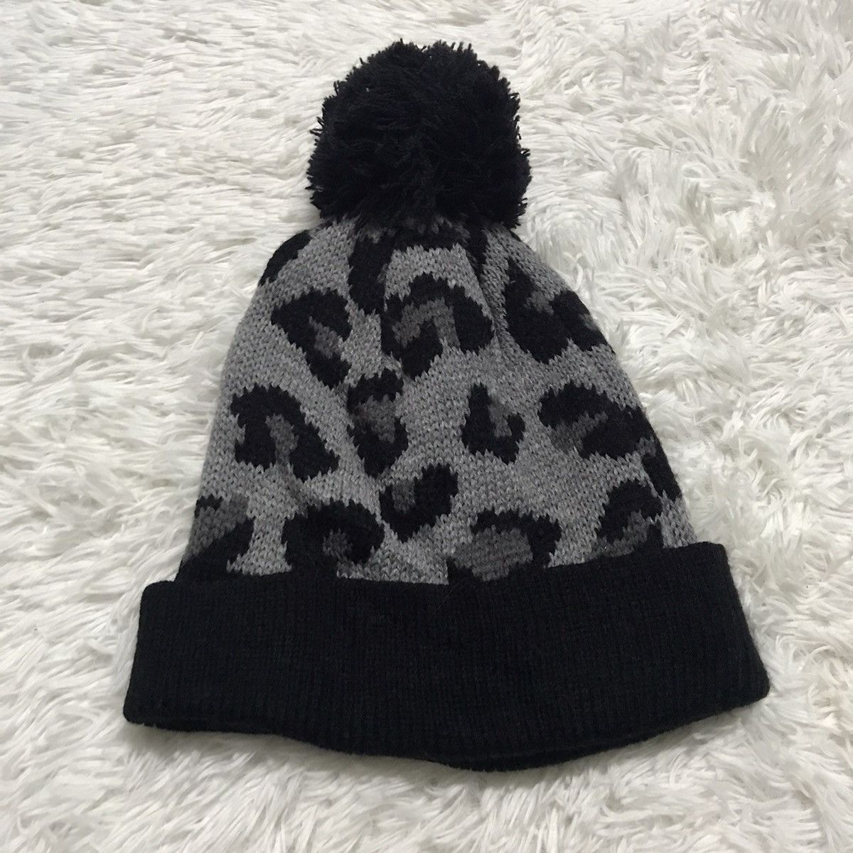 Other Nice design beanie hat snow cap Size ONE SIZE - 3 Thumbnail
